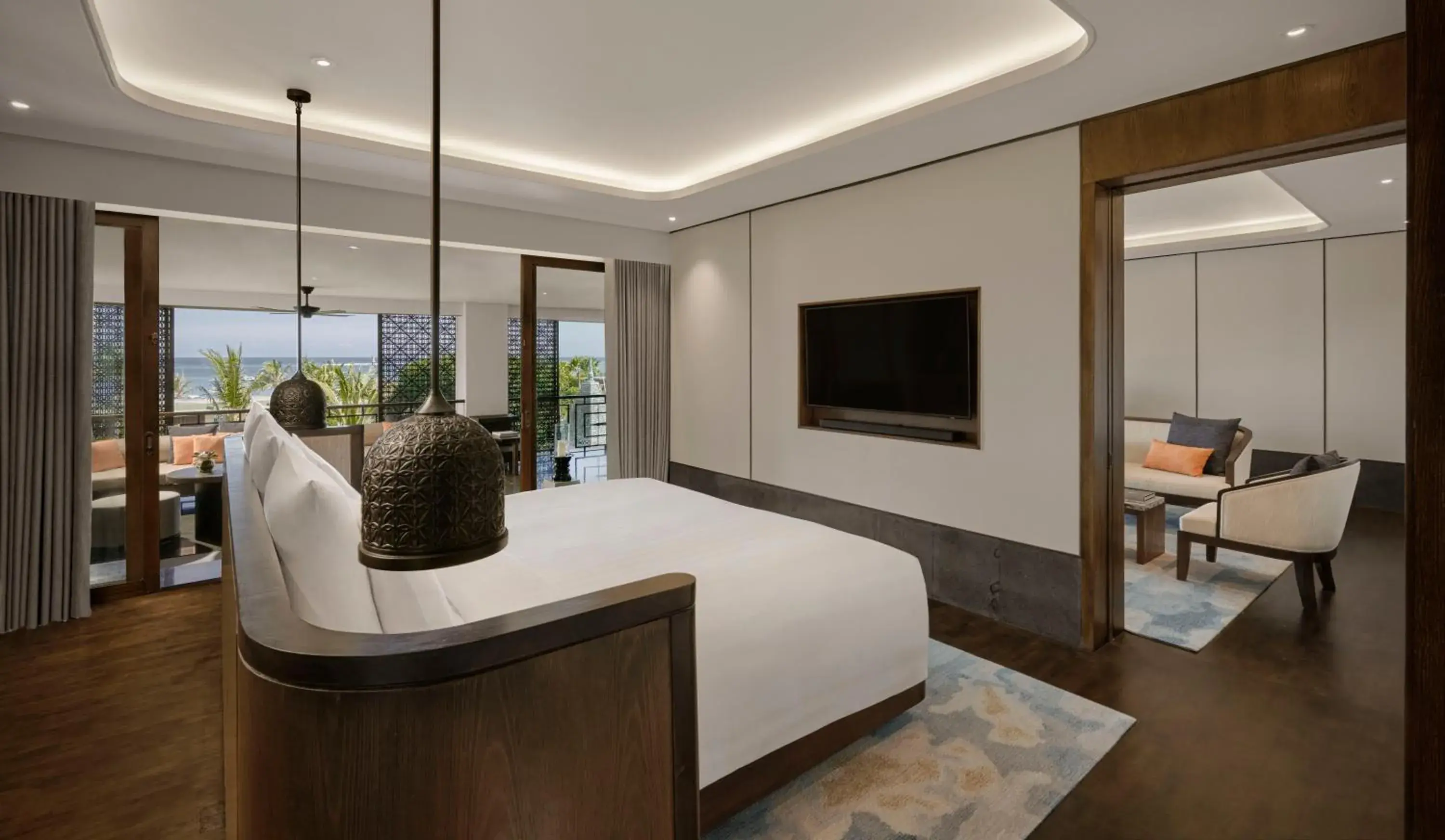 Bed, Seating Area in InterContinental Bali Sanur Resort, an IHG Hotel