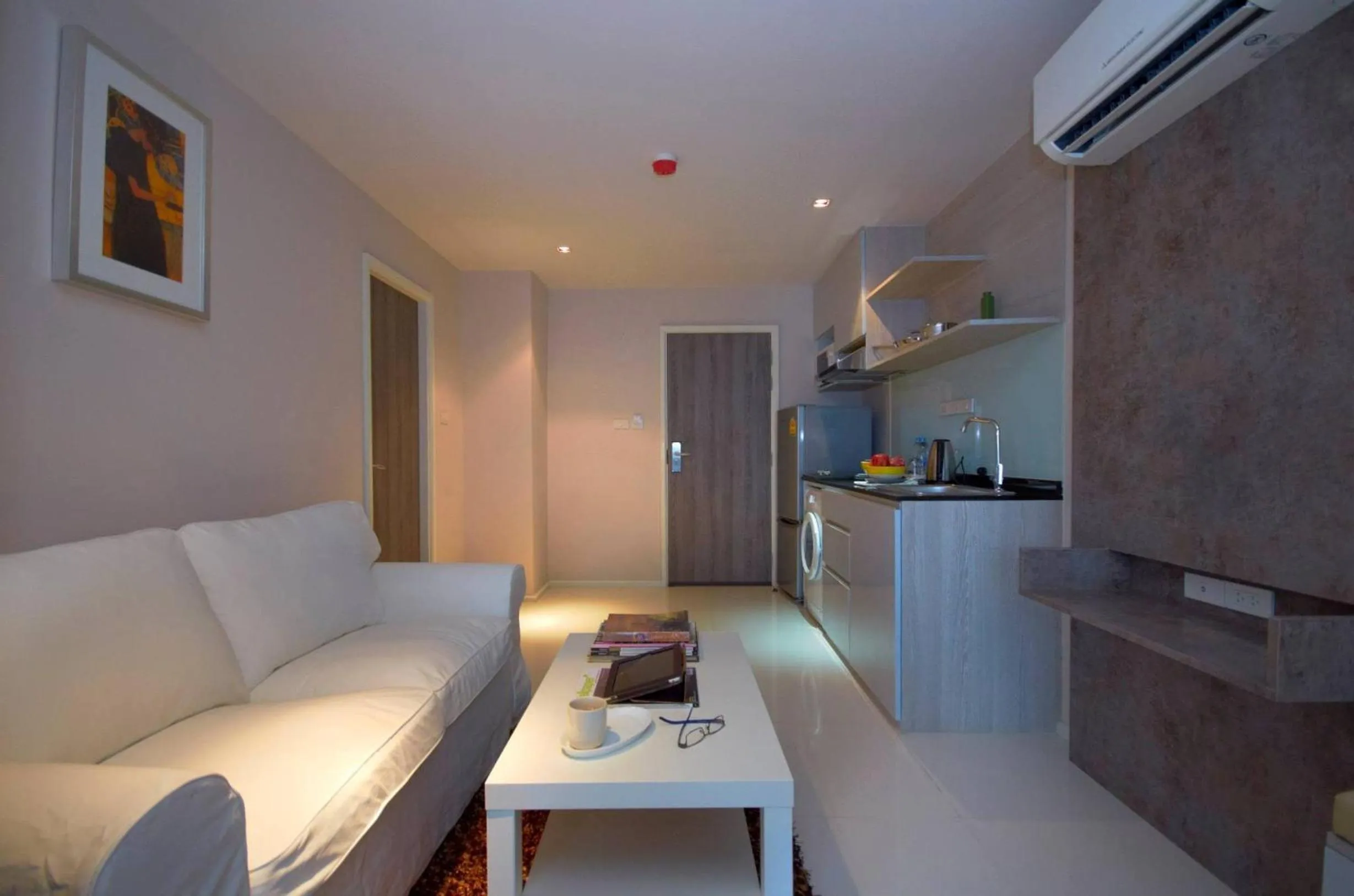 Kitchen or kitchenette in The Present Sathorn