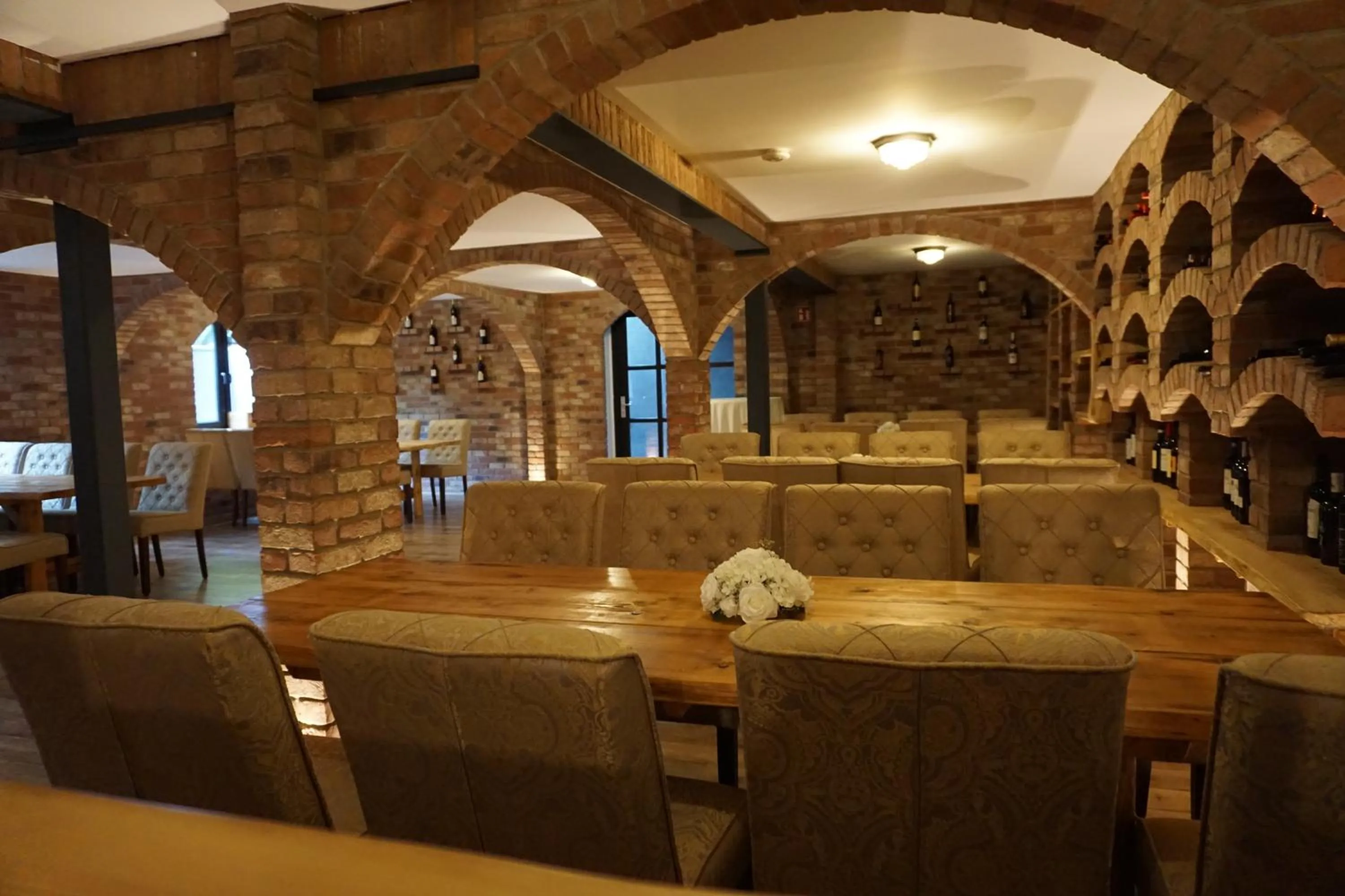 Restaurant/places to eat in ASADOR Hotel & Restaurant GmbH