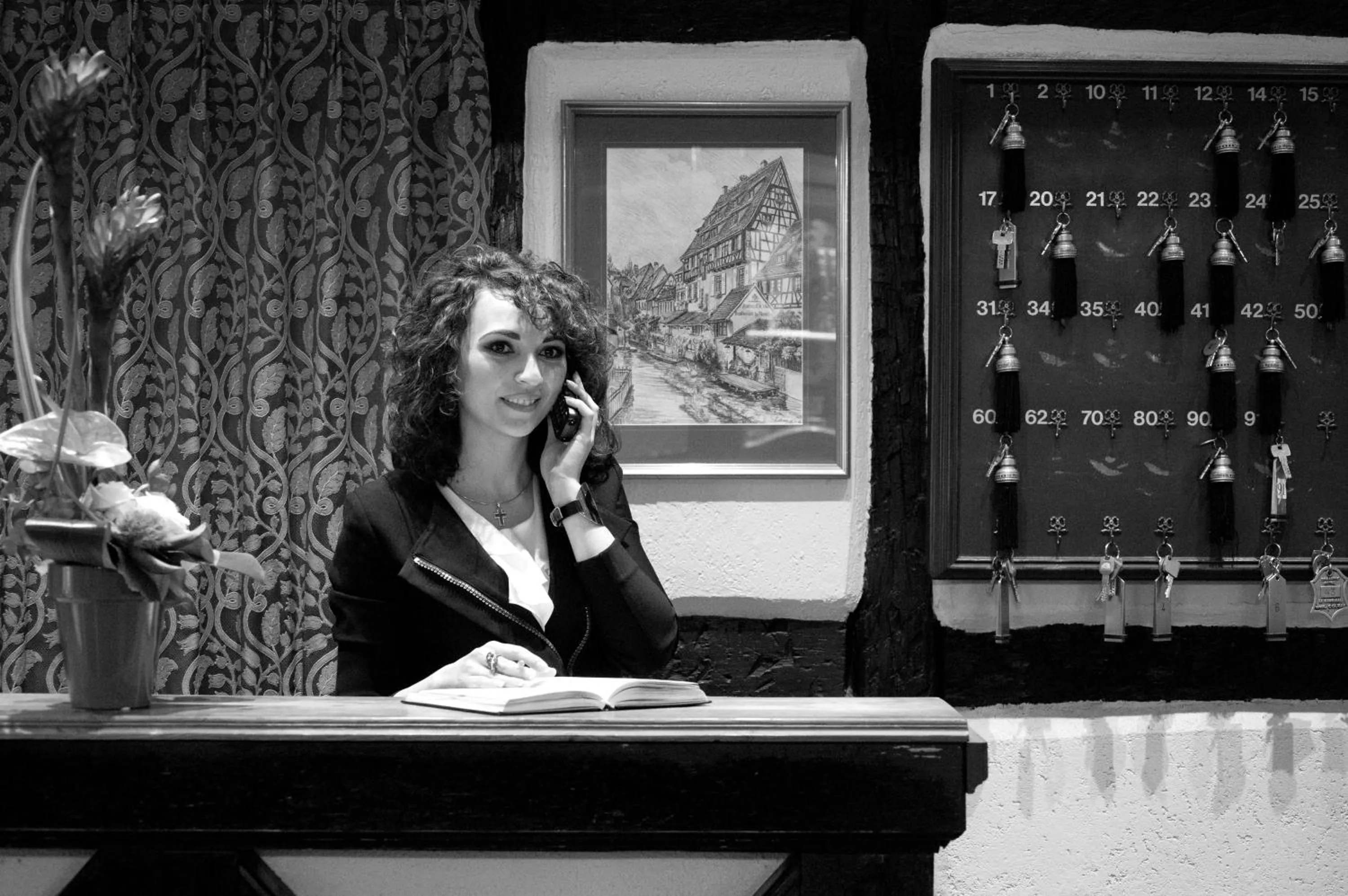 Lobby or reception in Hotel Restaurant Le Maréchal - Teritoria