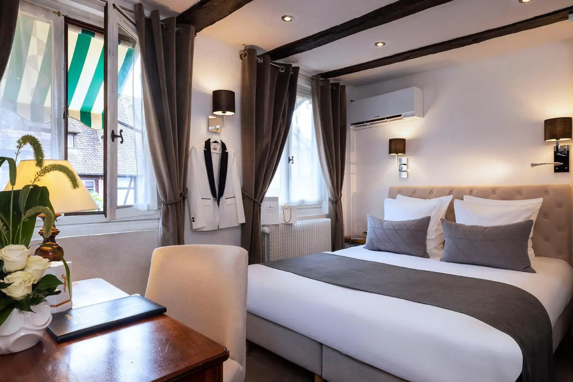 Bedroom, Bed in Hostellerie Le Marechal