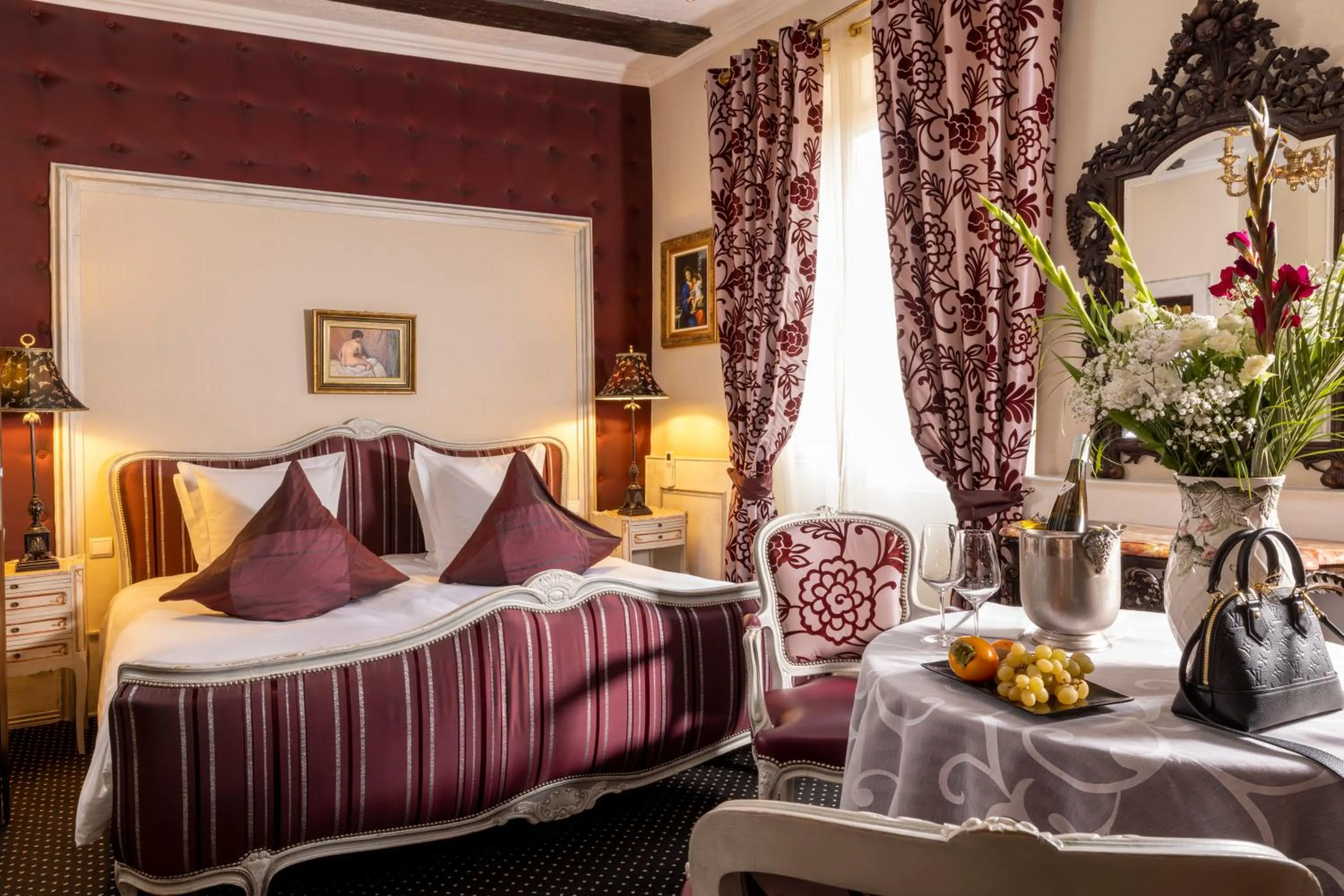 Bed in Hotel Restaurant Le Maréchal - Teritoria