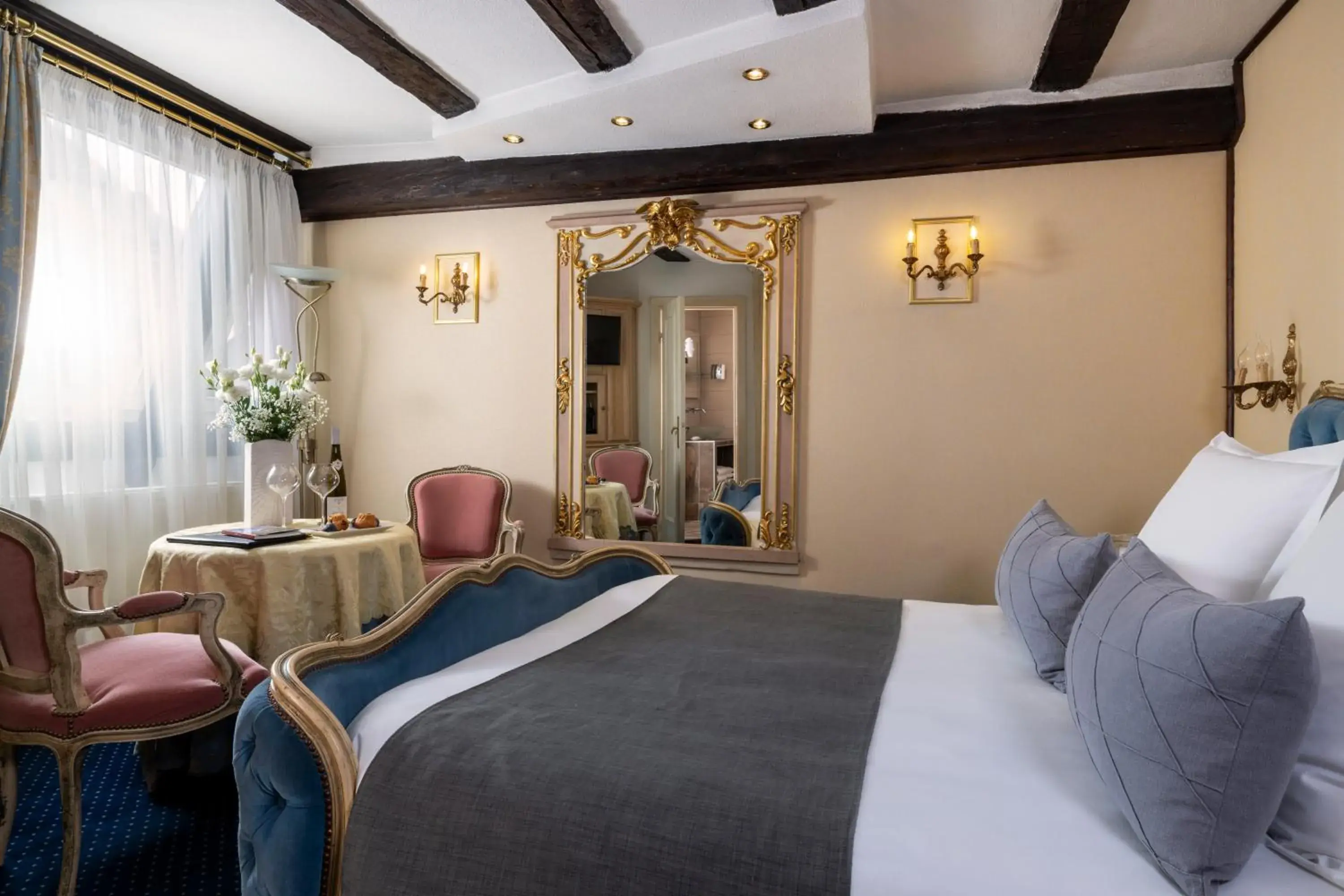 Photo of the whole room, Bed in Hostellerie Le Marechal