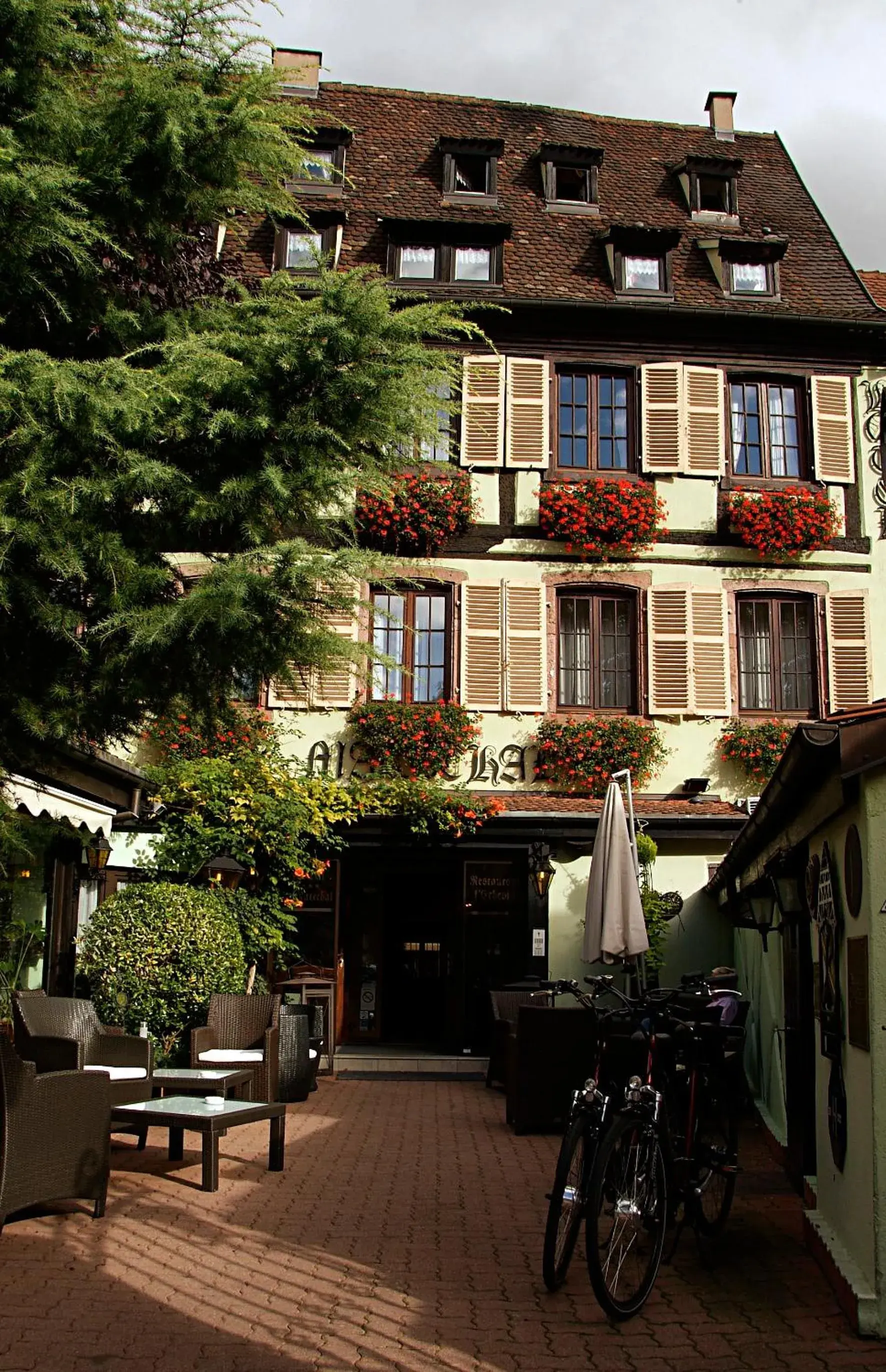 Facade/entrance, Property Building in Hostellerie Le Marechal