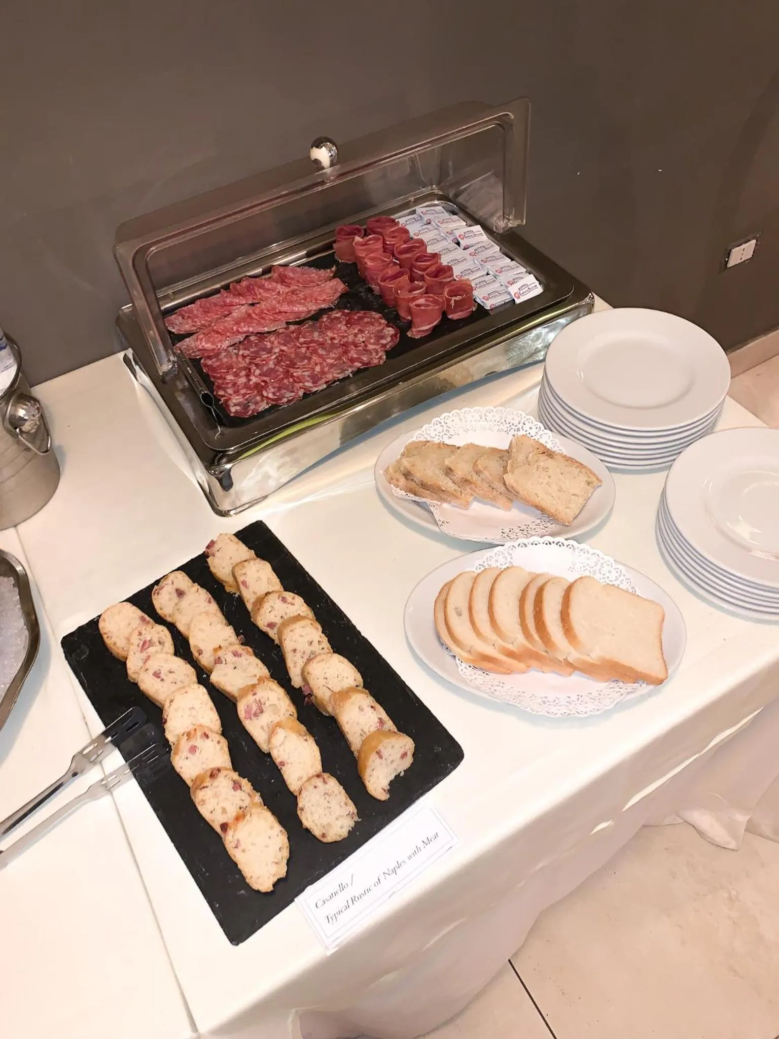 Food in Hotel Masaniello Luxury