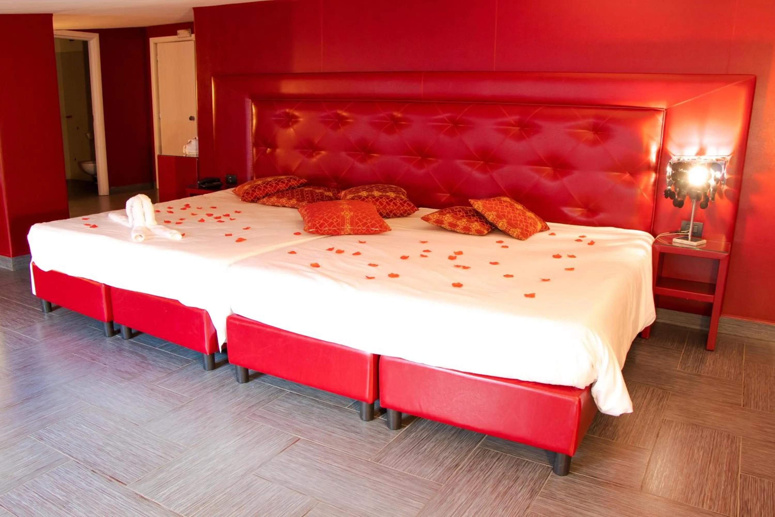 Bed in Hotel Masaniello Luxury