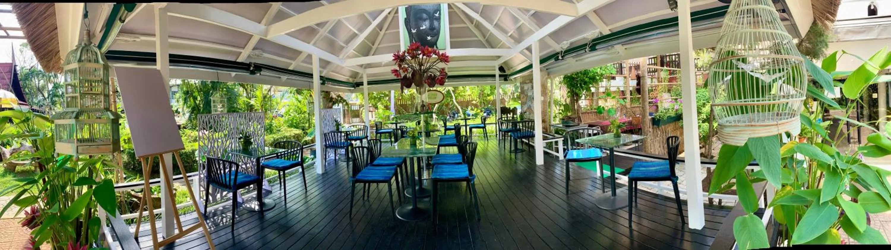 Restaurant/places to eat in Ban Kaew Villas