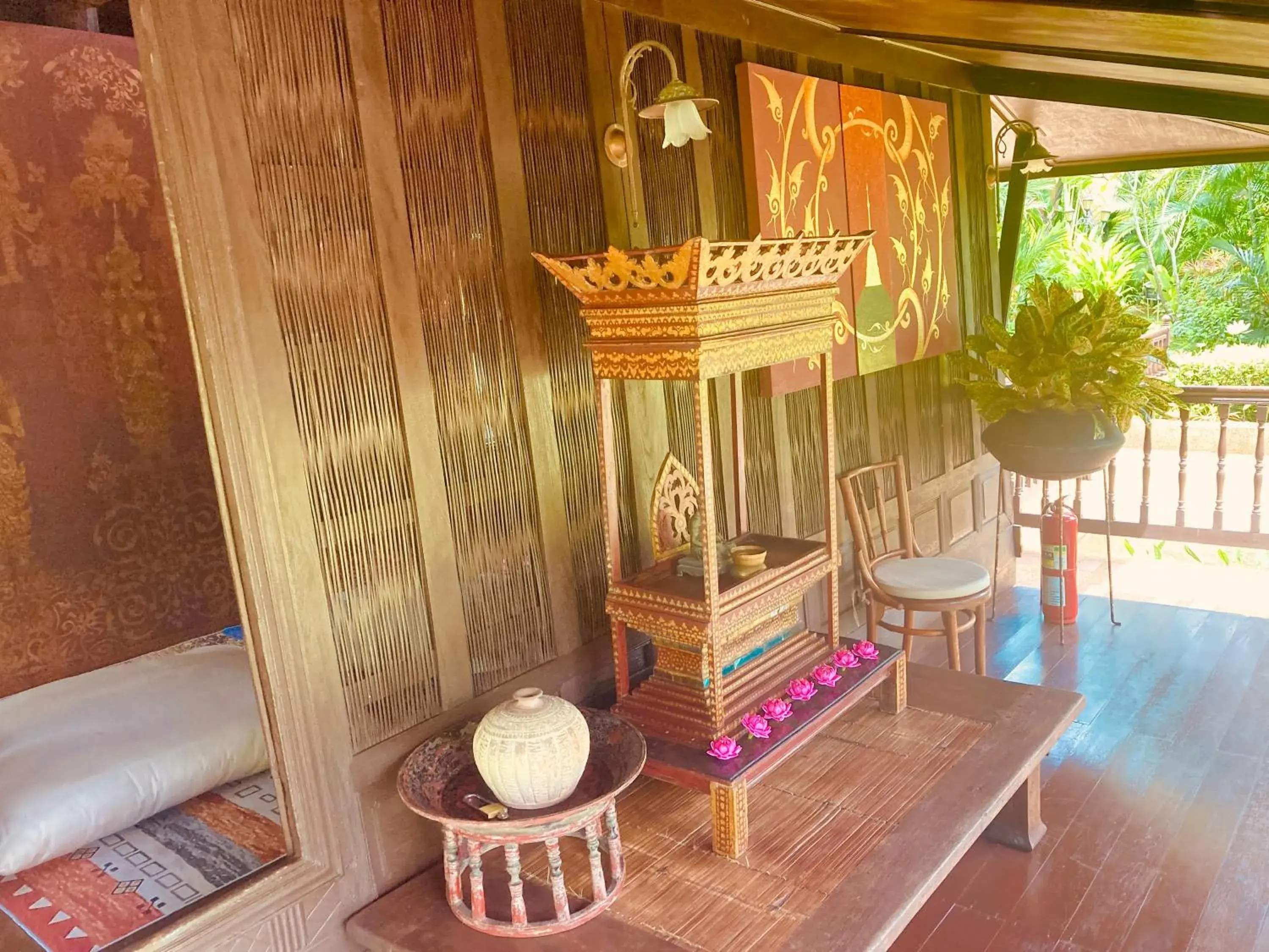 Property building in Ban Kaew Villas Property building in Ban Kaew Villas