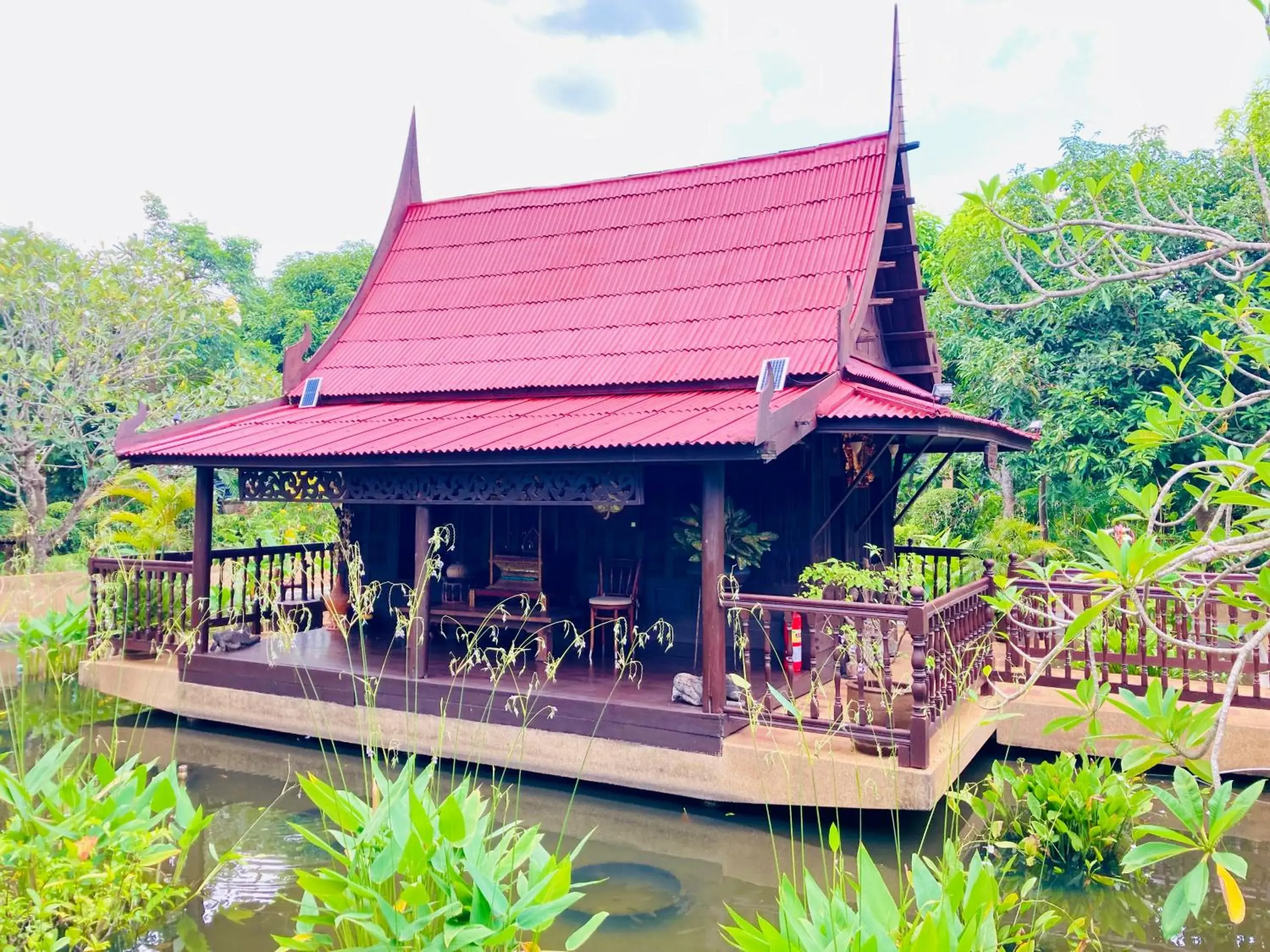 Property building in Ban Kaew Villas Property building in Ban Kaew Villas