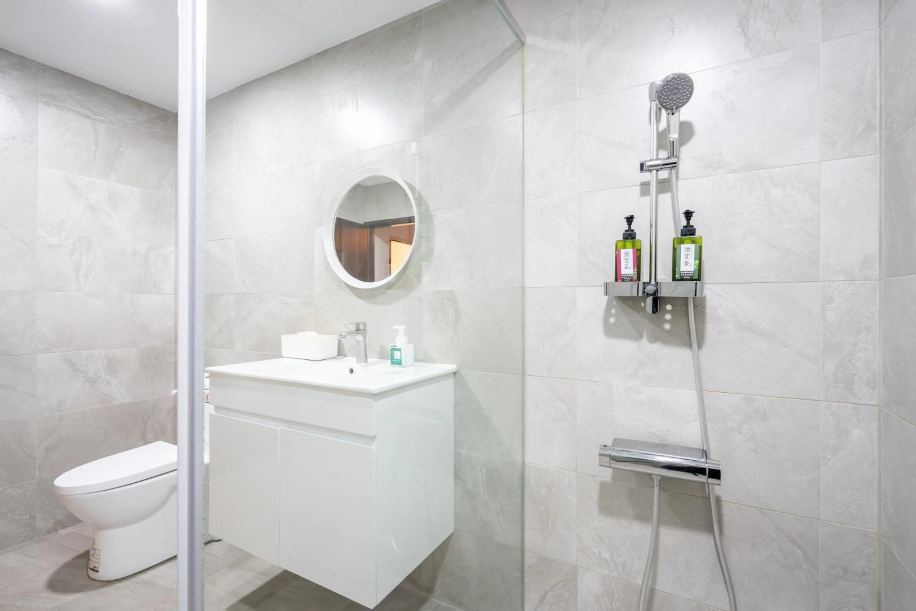 Shower in Utopia Hostel