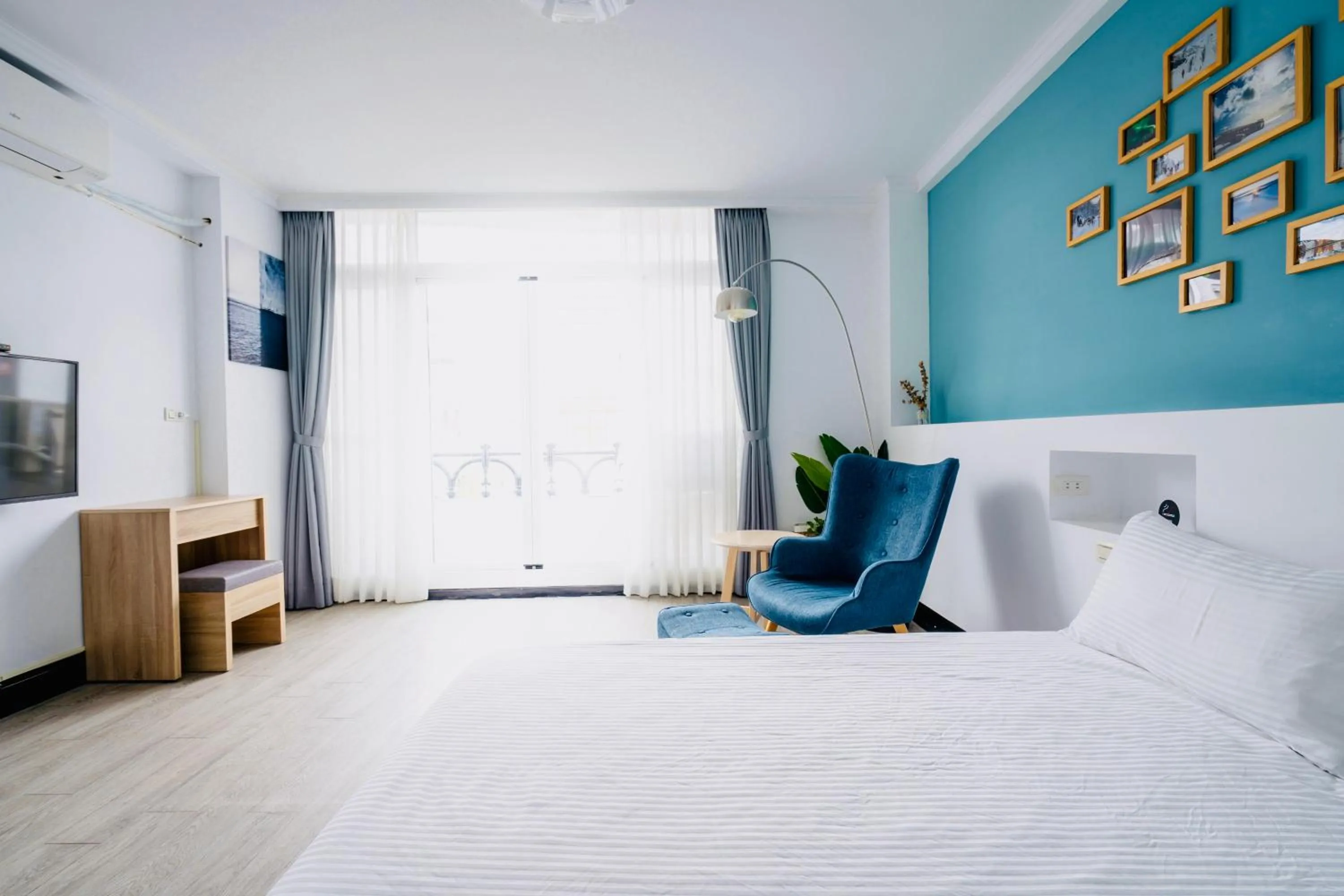 Photo of the whole room, Bed in Utopia Hostel