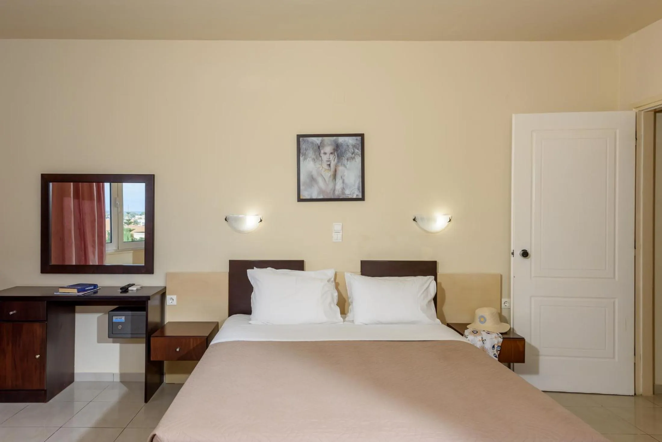 Bedroom in Eurohotel Theo Hotel