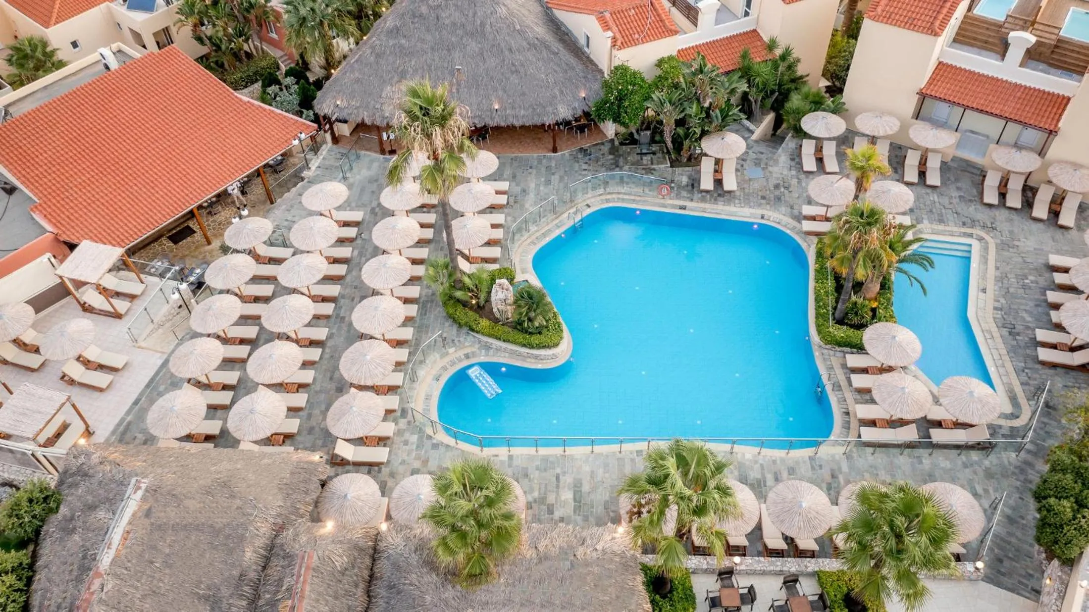 Swimming pool in Eurohotel Theo Hotel