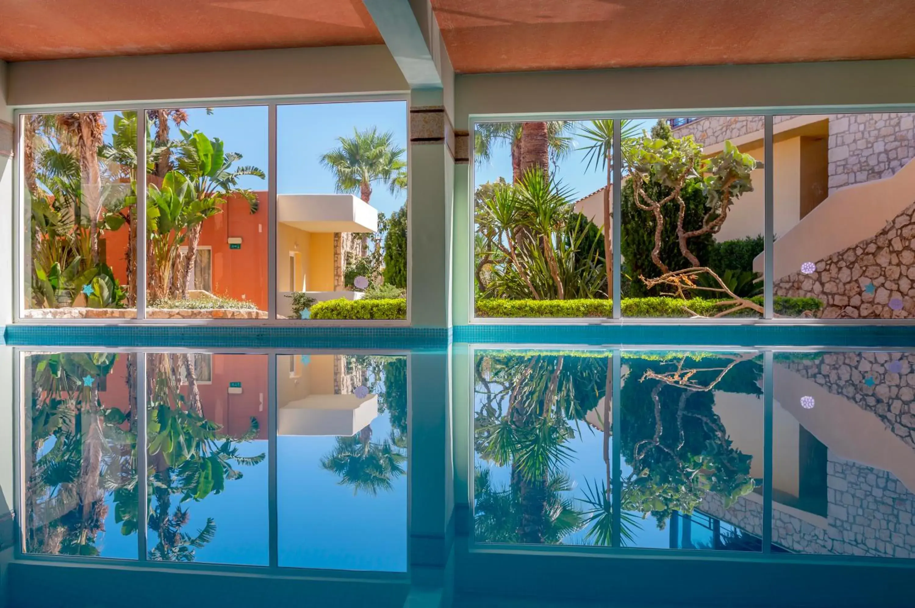 Swimming pool in Eurohotel Theo Hotel Swimming pool in Eurohotel Theo Hotel