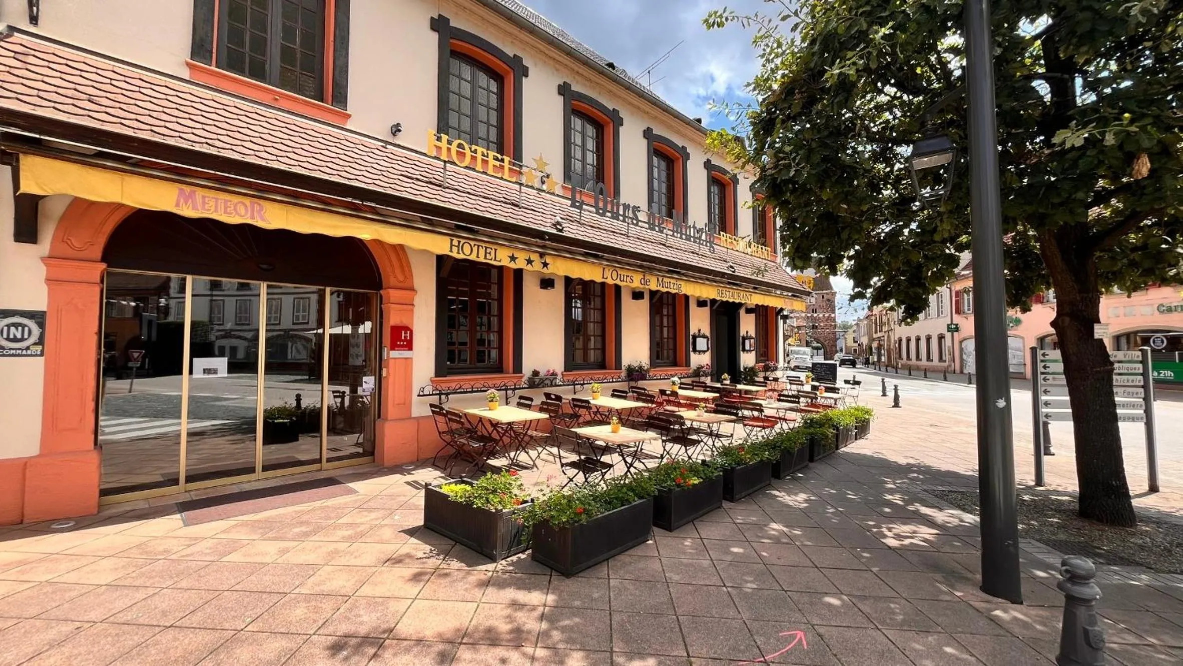 Property building in Logis Hotel L'Ours de Mutzig