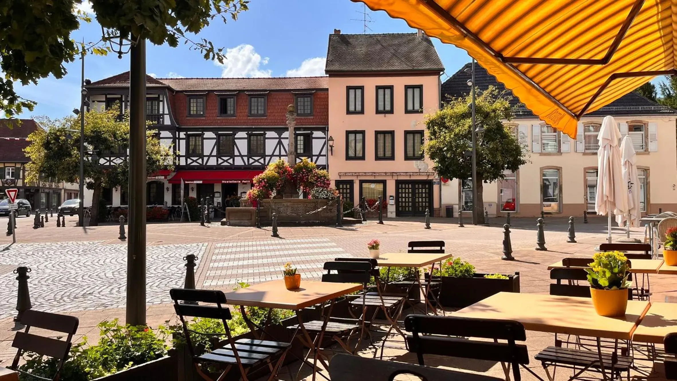 Restaurant/places to eat in Logis Hotel L'Ours de Mutzig Restaurant/places to eat in Logis Hotel L'Ours de Mutzig