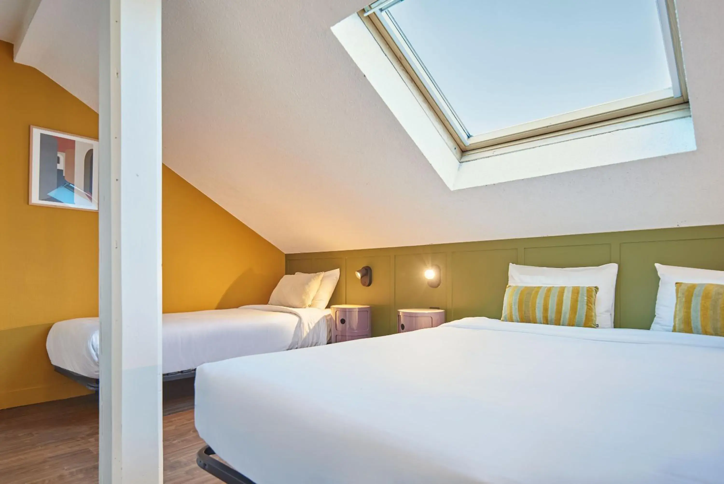 Bedroom, Bed in Hôtel Bordeaux Clémenceau by Happyculture Bedroom, Bed in Hôtel Bordeaux Clémenceau by Happyculture