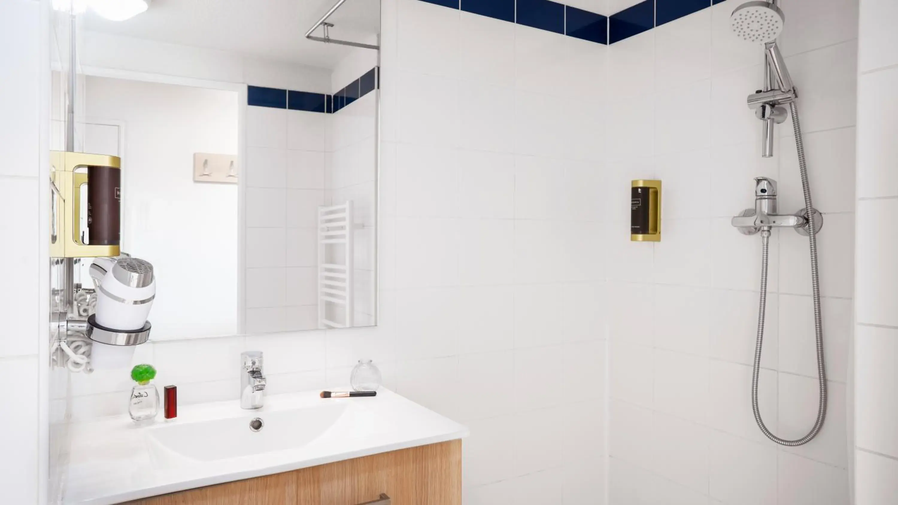 Séjours & Affaires Serris Rive Gauche Séjours & Affaires Serris Rive Gauche