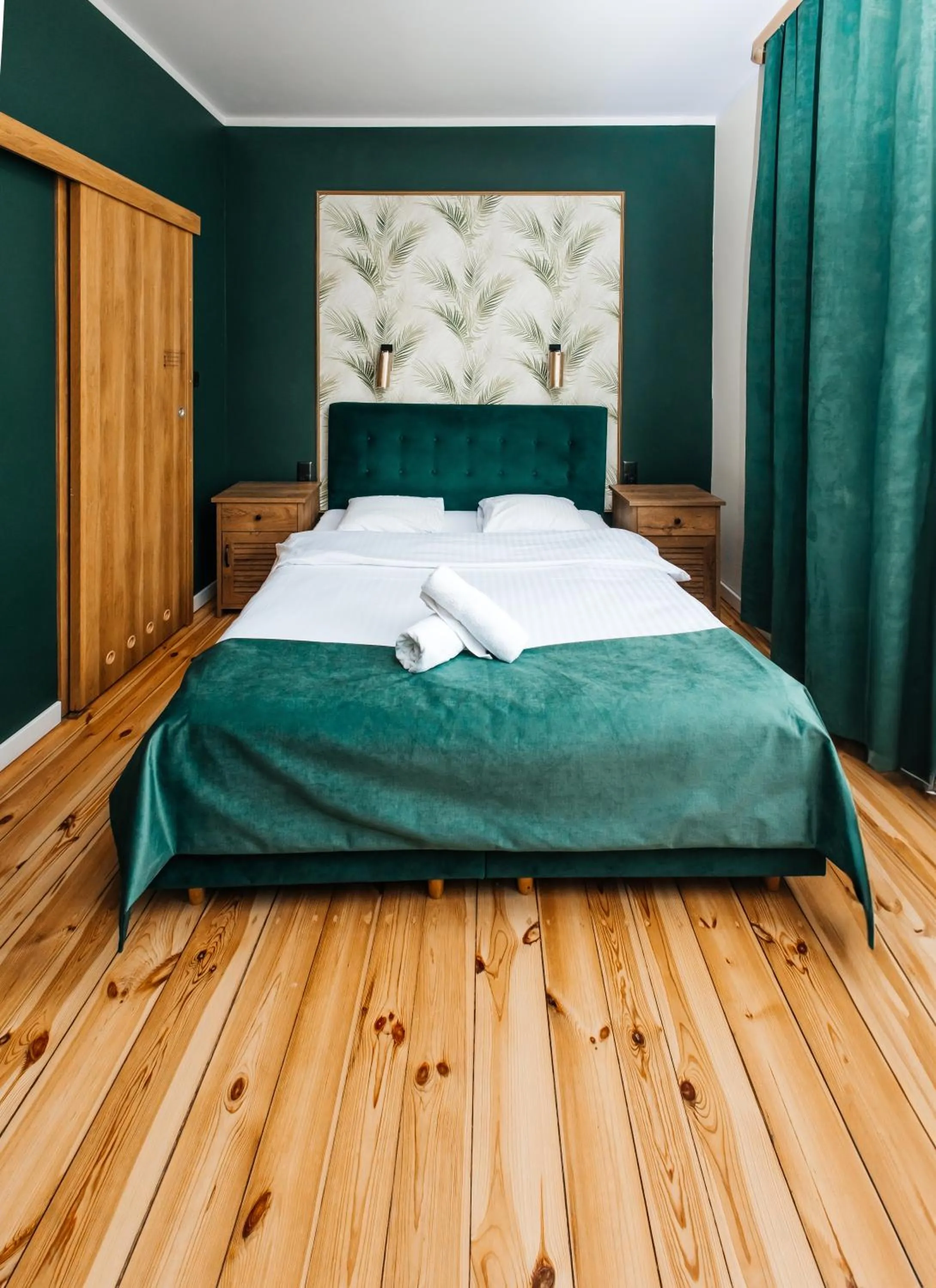 Bed in Elegant Apartments