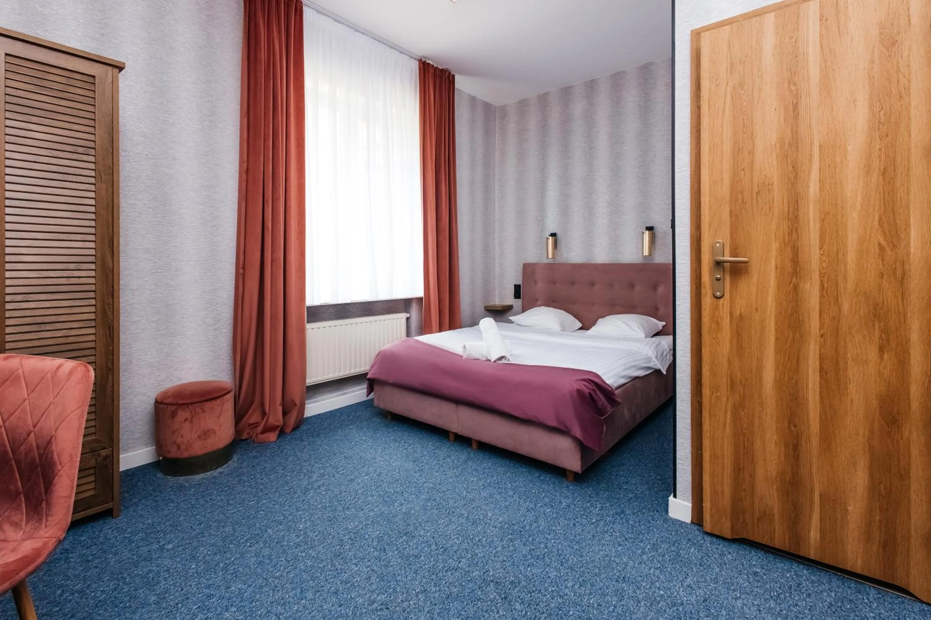 Bed in Elegant Apartments