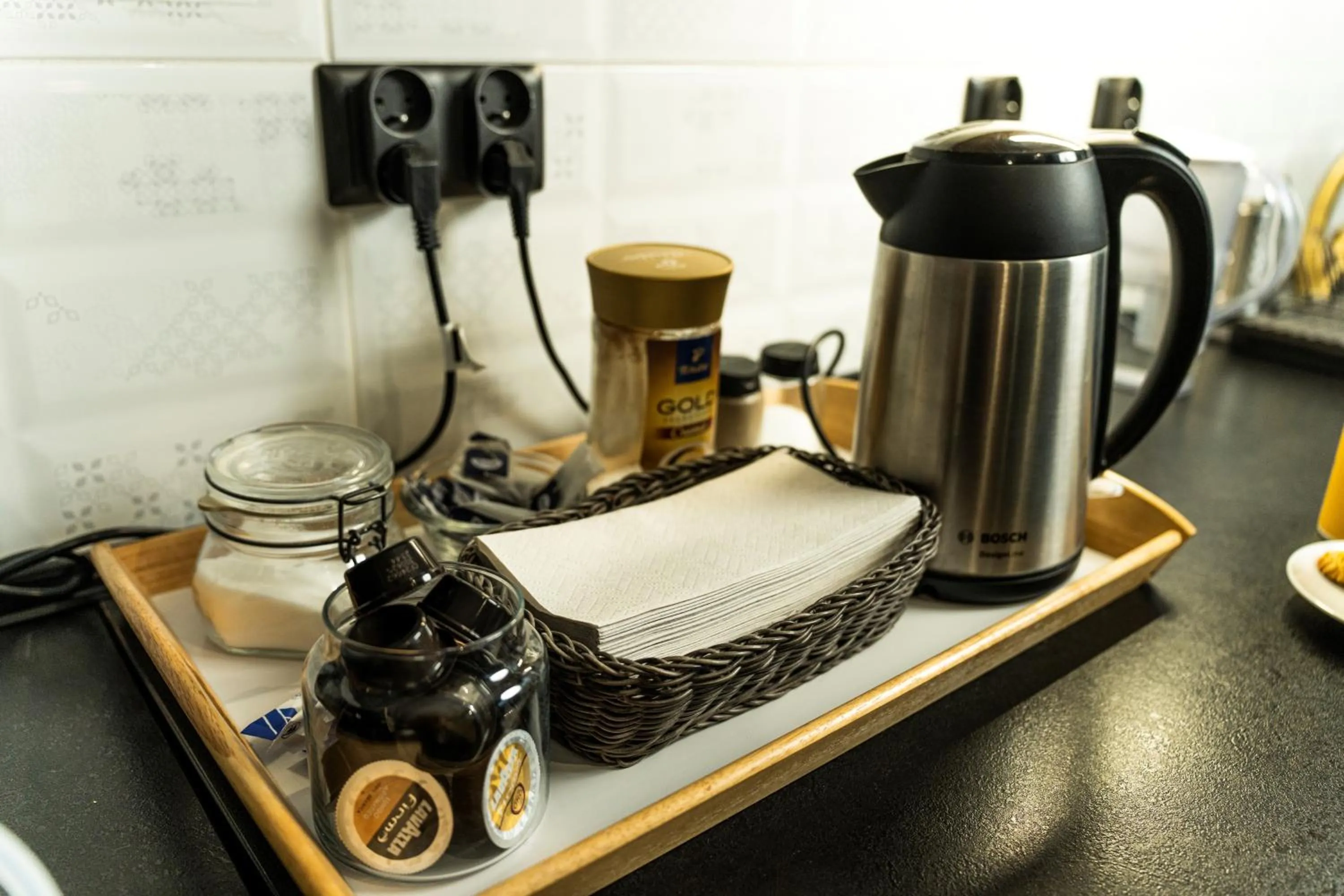 Coffee/tea facilities in Elegant Apartments