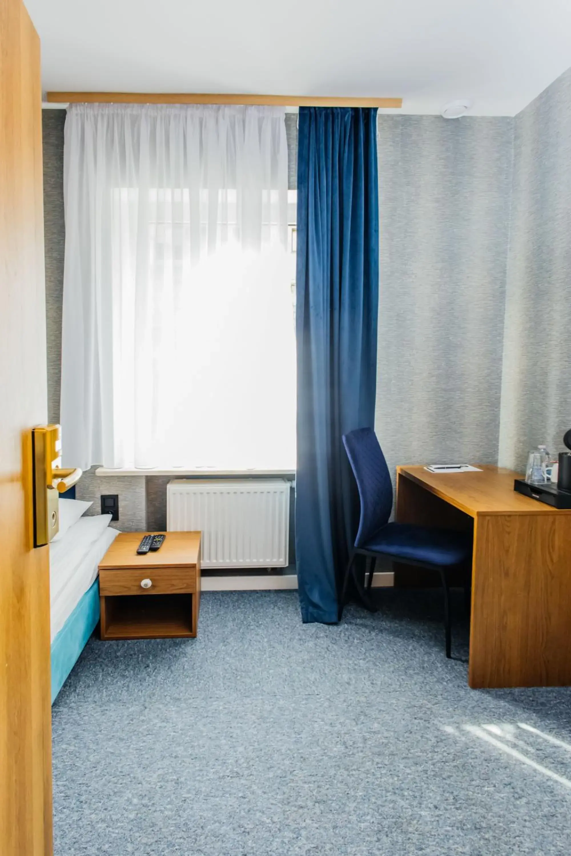 Single Room with Private External Bathroom in Elegant Apartments Single Room with Private External Bathroom in Elegant Apartments