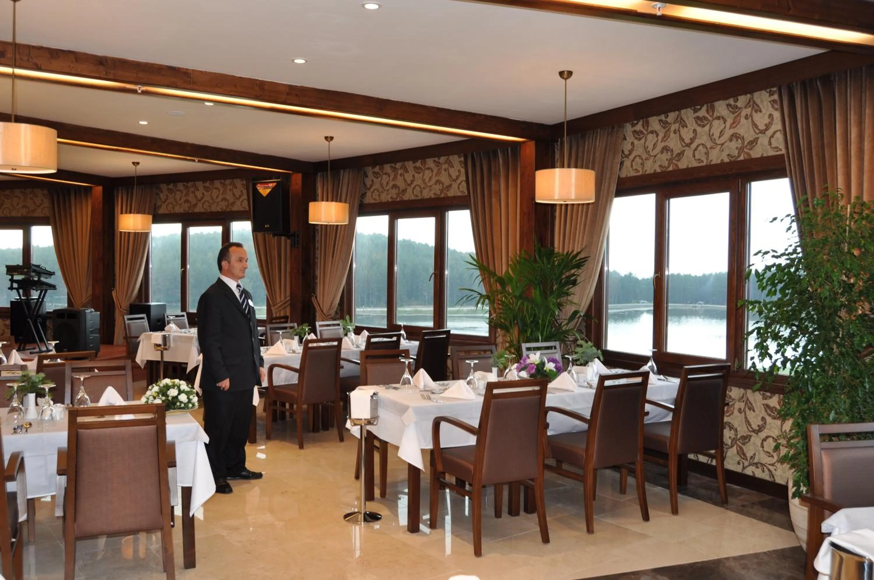 Staff in Fenerbahçe Serkan Acar Resort&Sports Topuk Yaylası