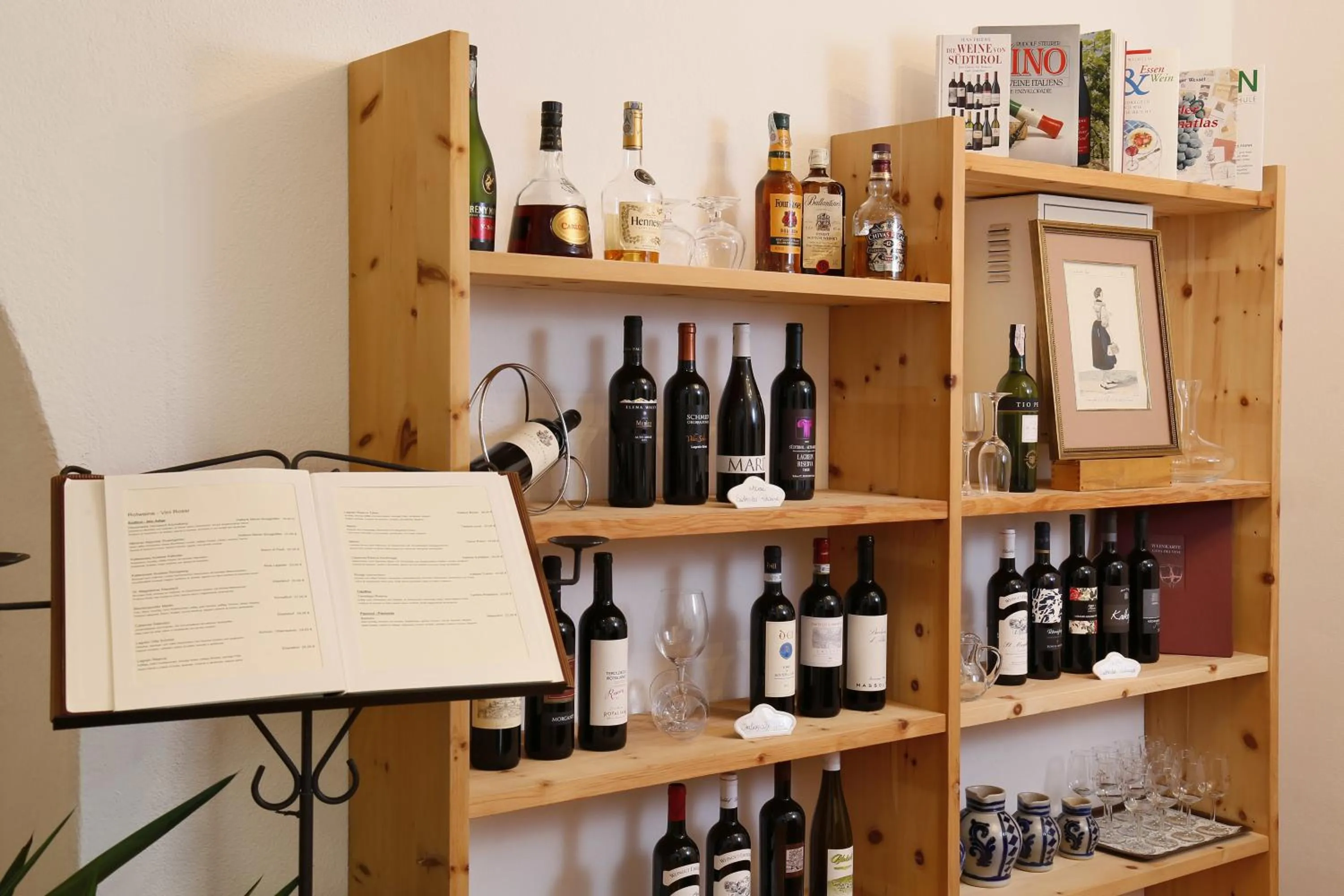 Decorative detail in Parkhotel Tirolerhof