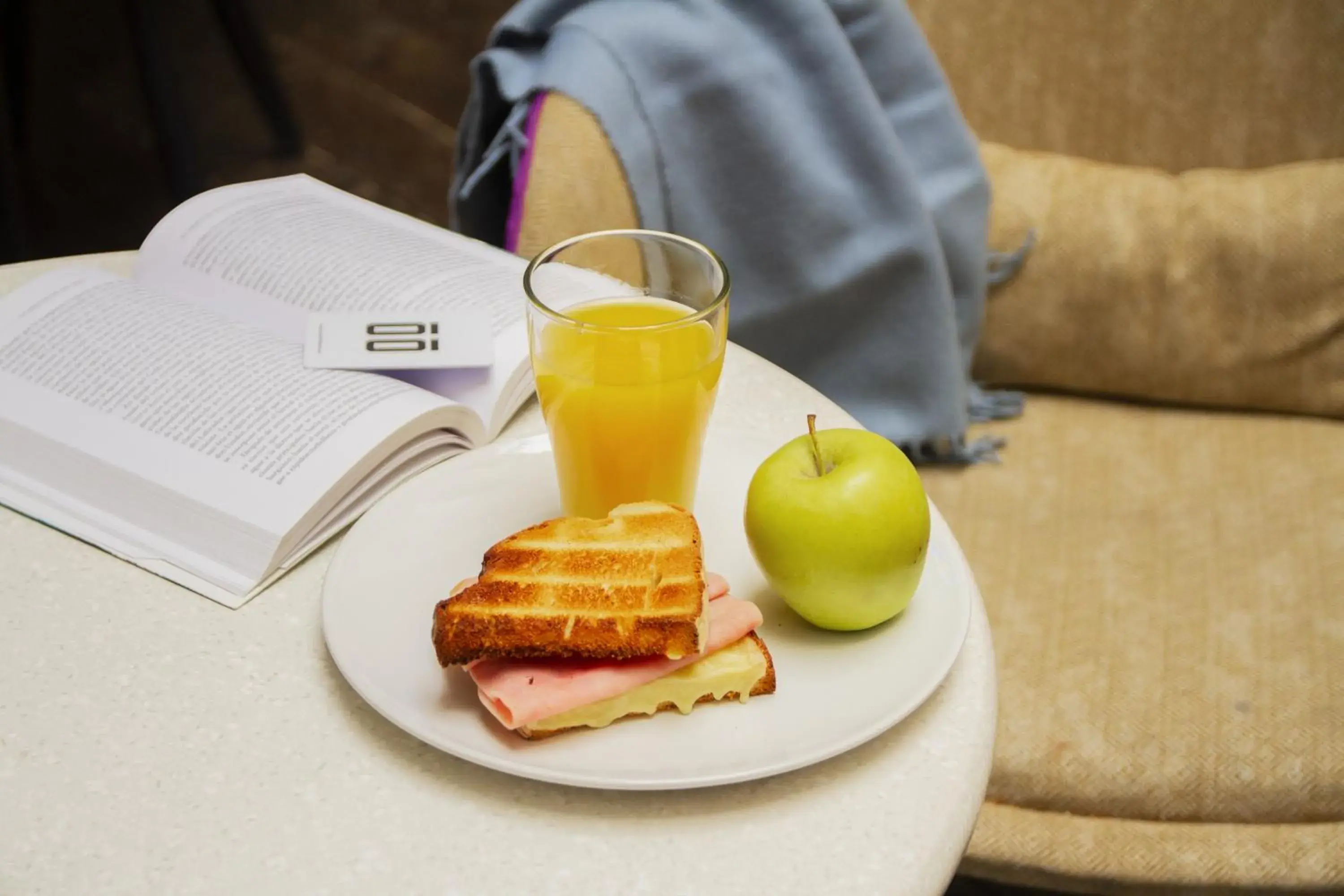 Breakfast in room00 Salvador Hostel Breakfast in room00 Salvador Hostel