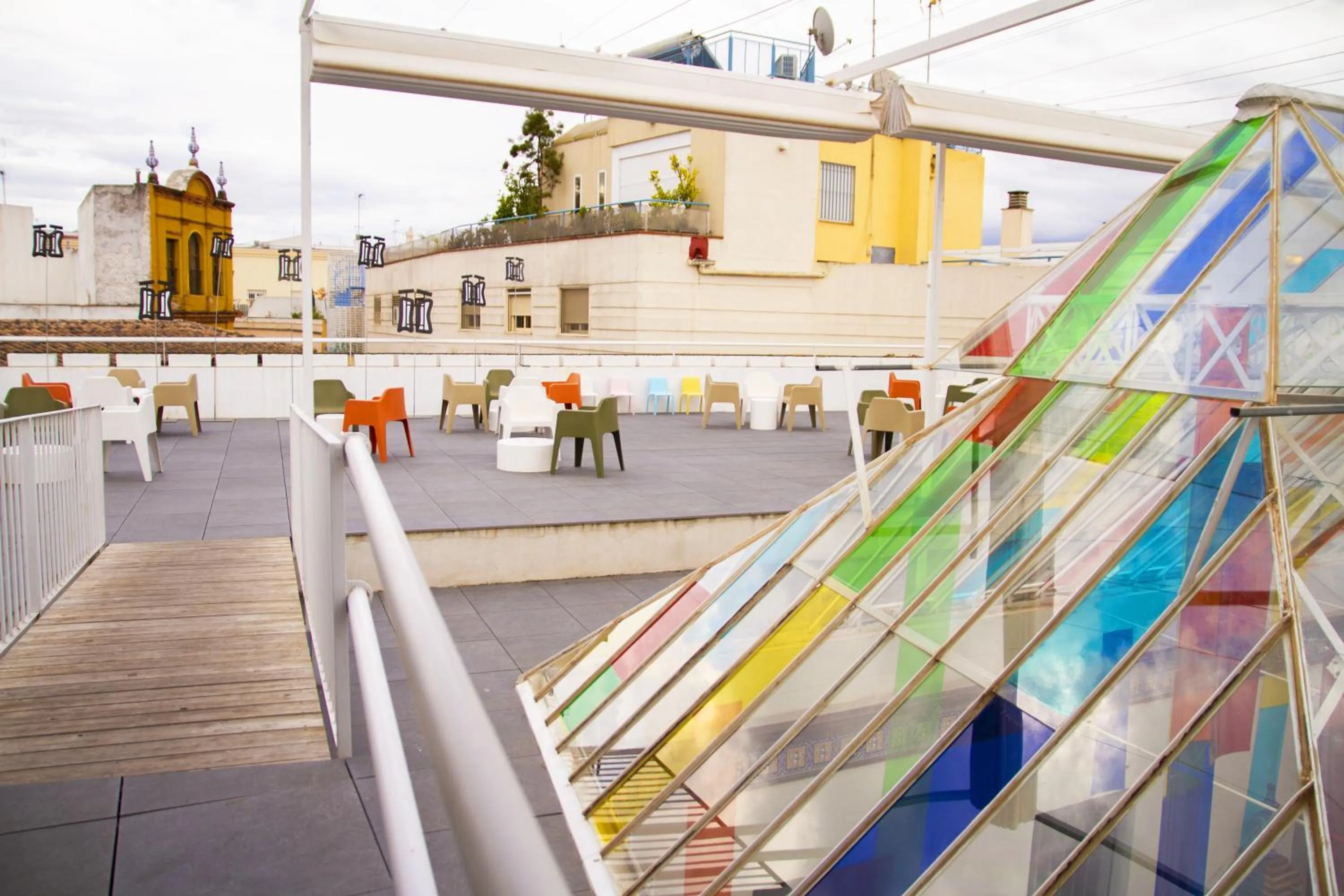 Property building in room00 Salvador Hostel