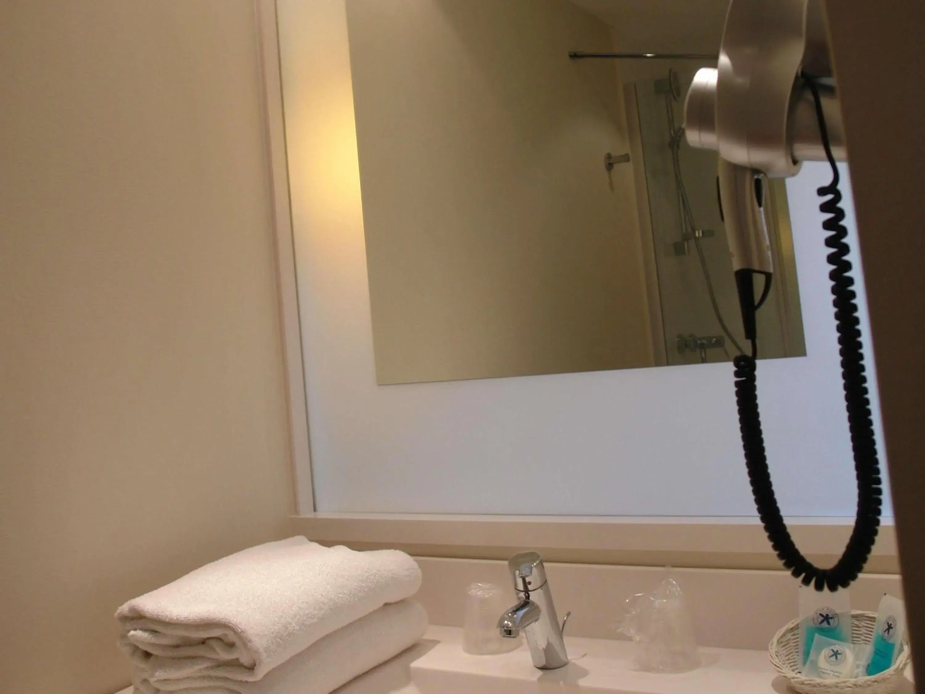 Bedroom in ibis Styles Chinon Bedroom in ibis Styles Chinon