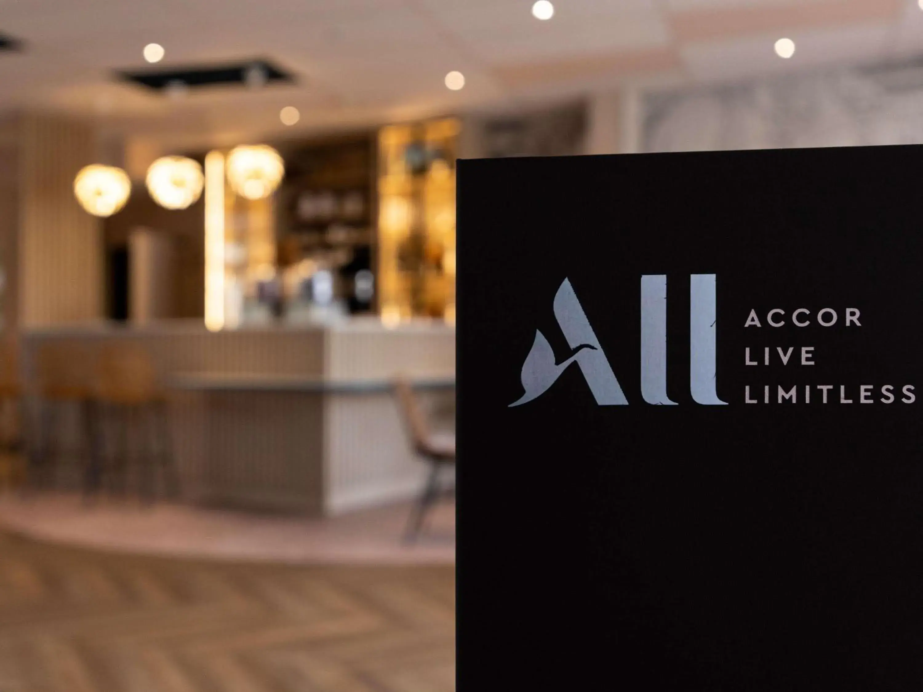 Lounge or bar in ibis Styles Chinon Lounge or bar in ibis Styles Chinon