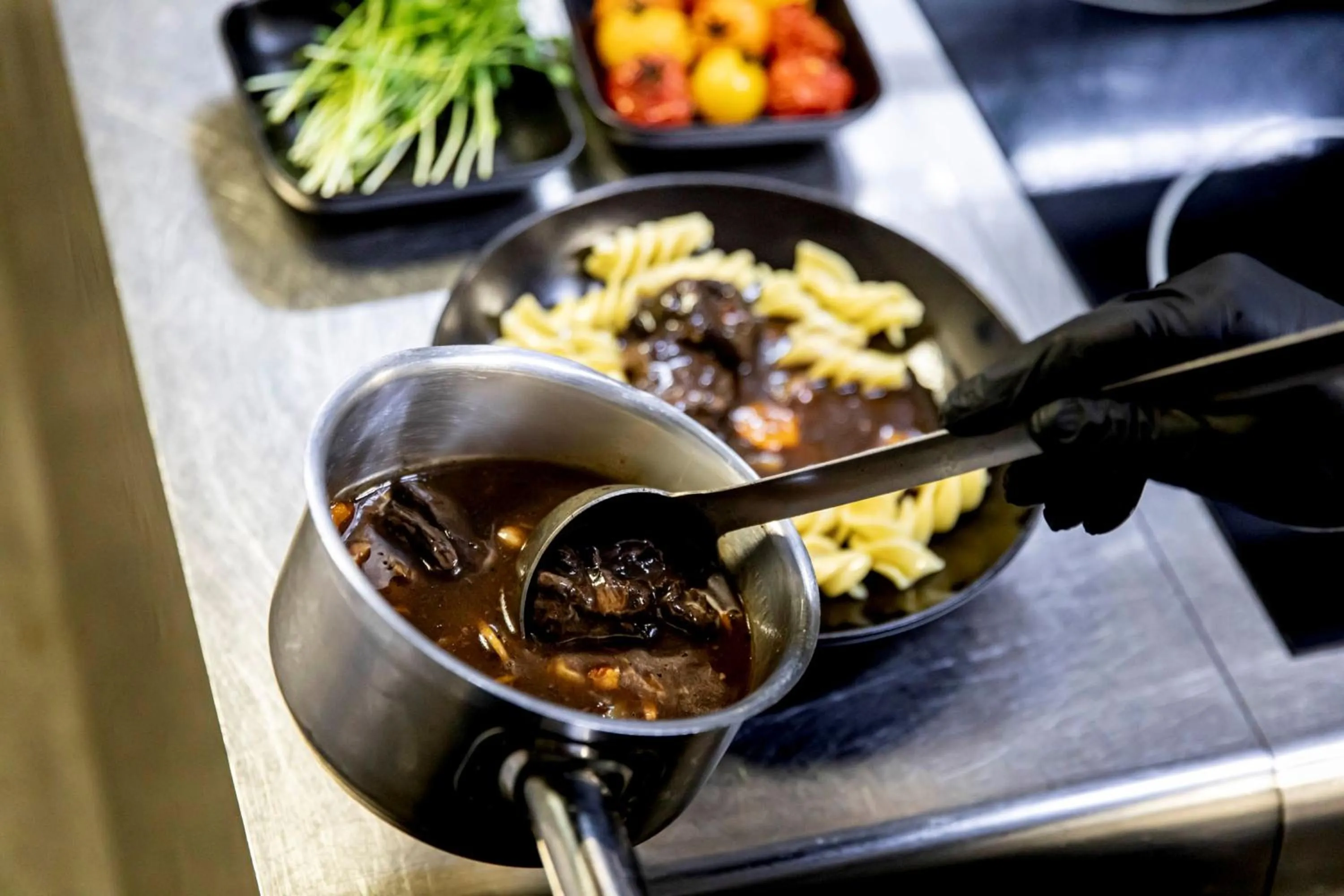 Restaurant/places to eat in Novotel Beaune