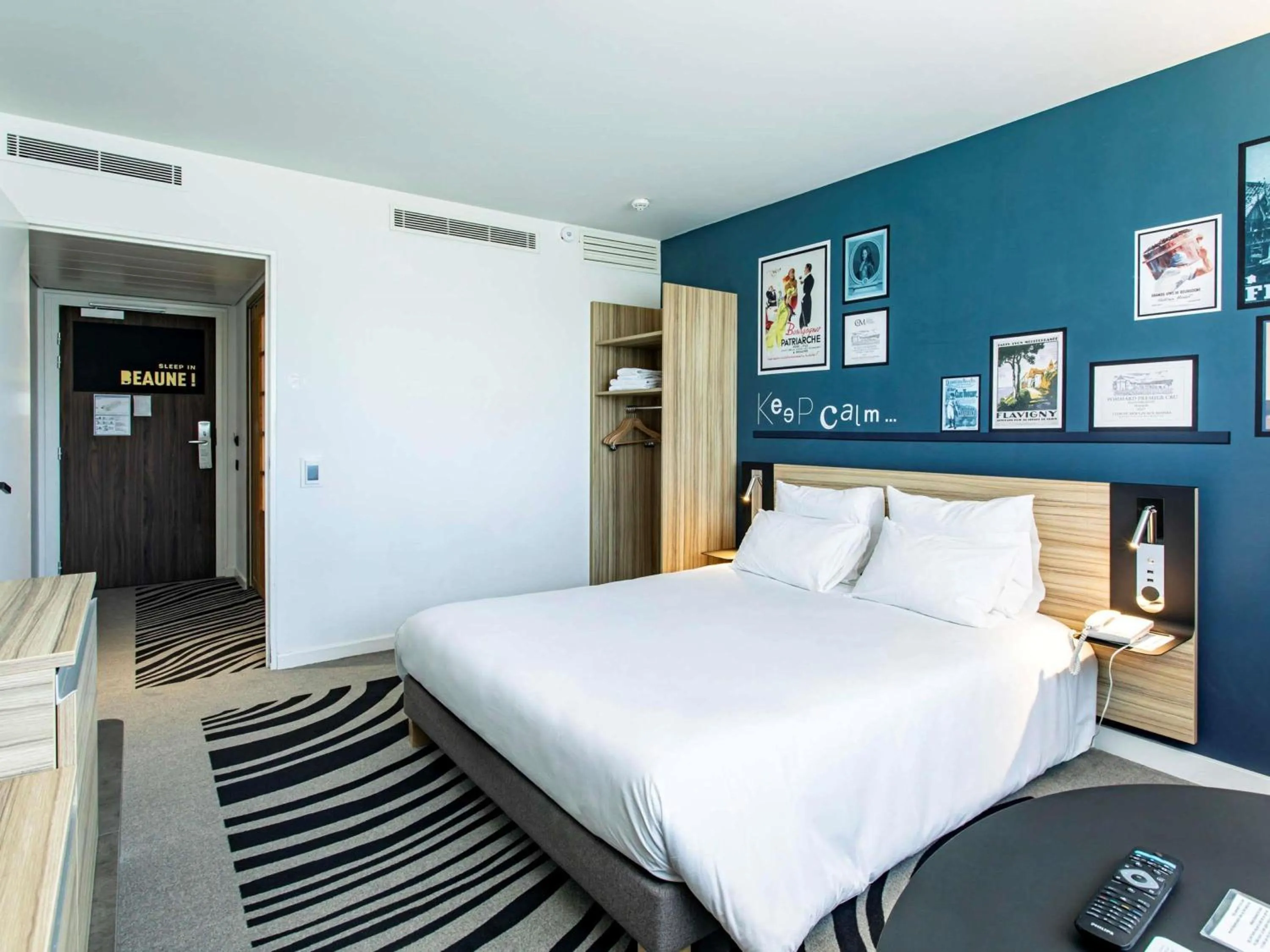 Bedroom, Bed in Novotel Beaune