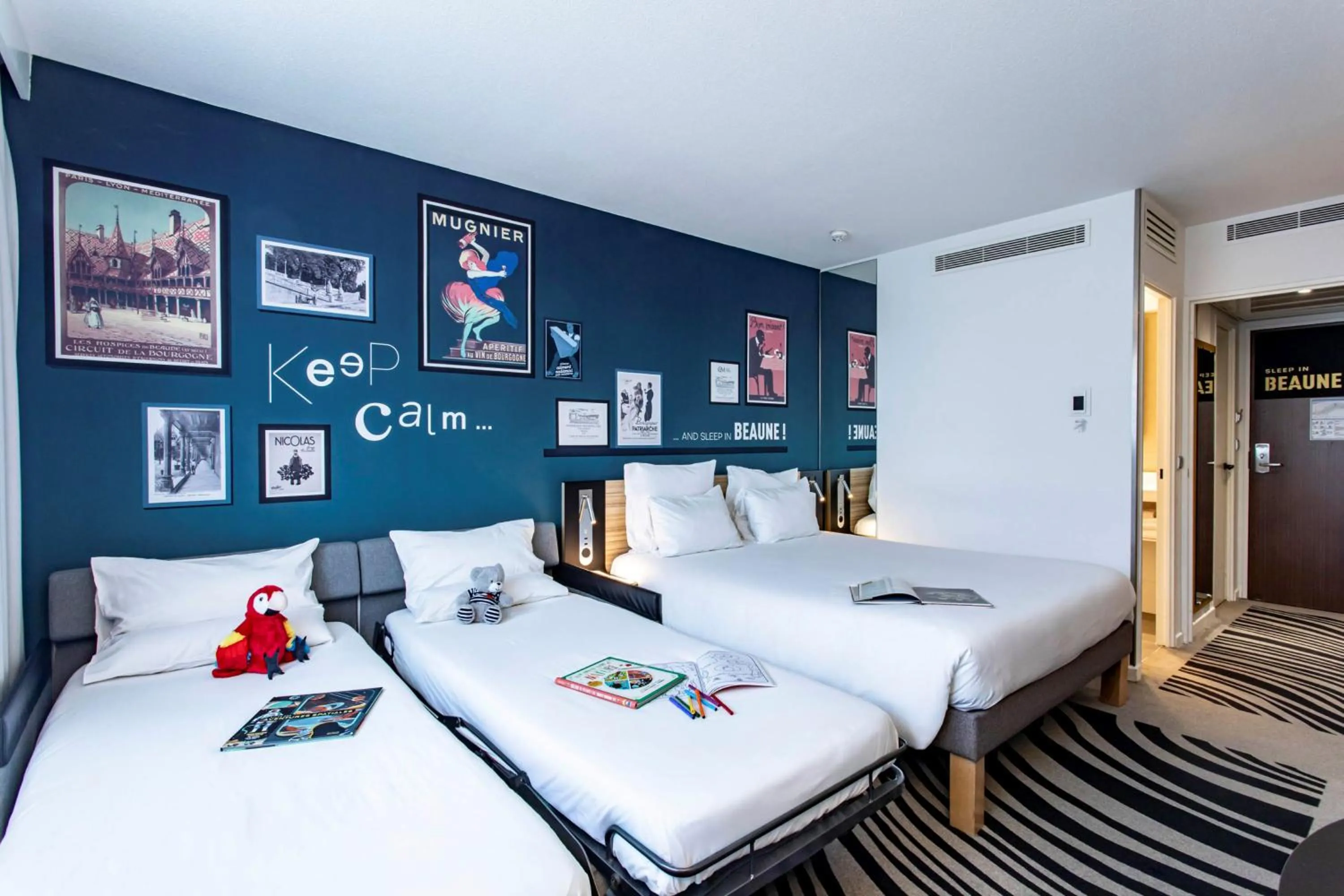 Bed in Novotel Beaune