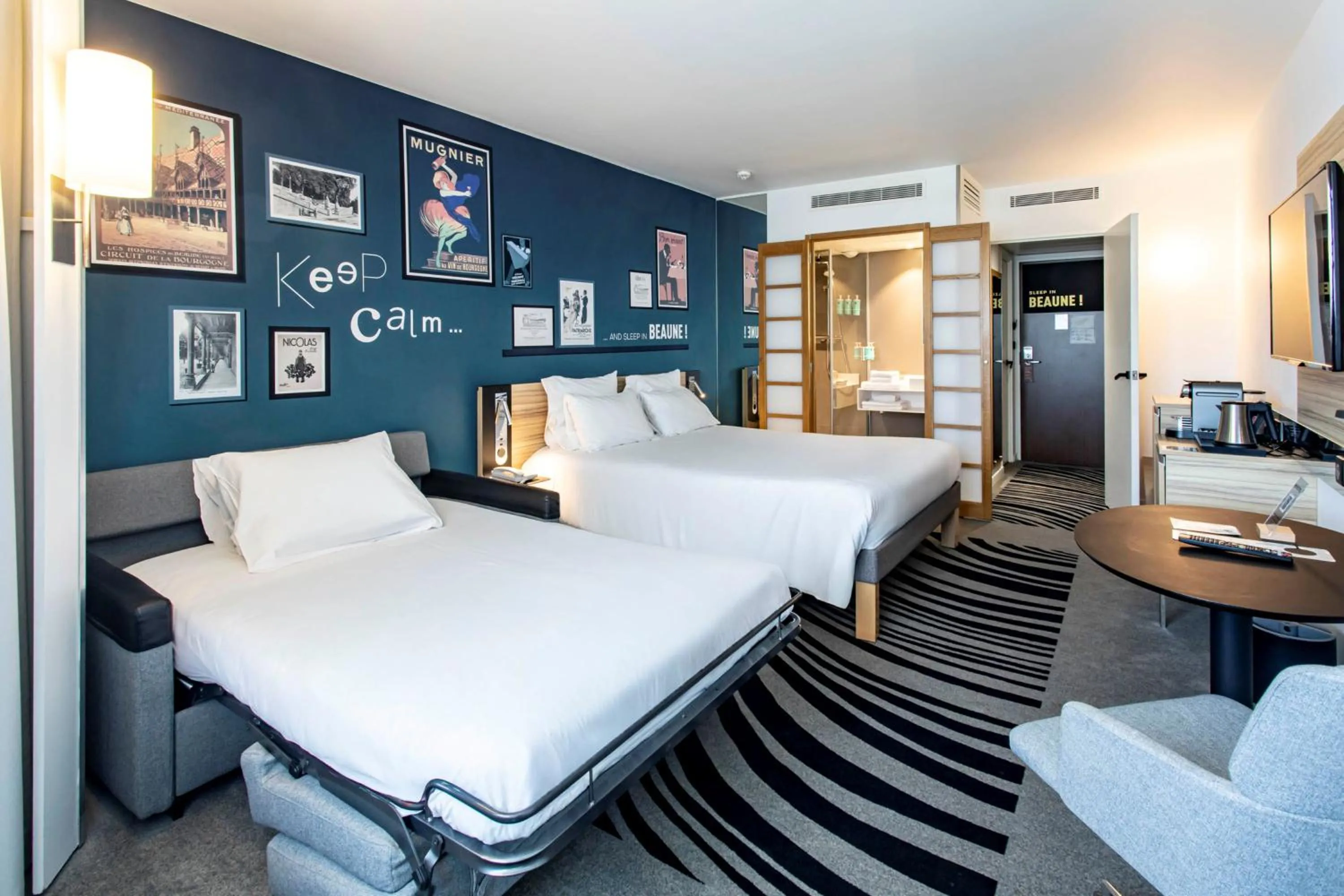 Bed in Novotel Beaune