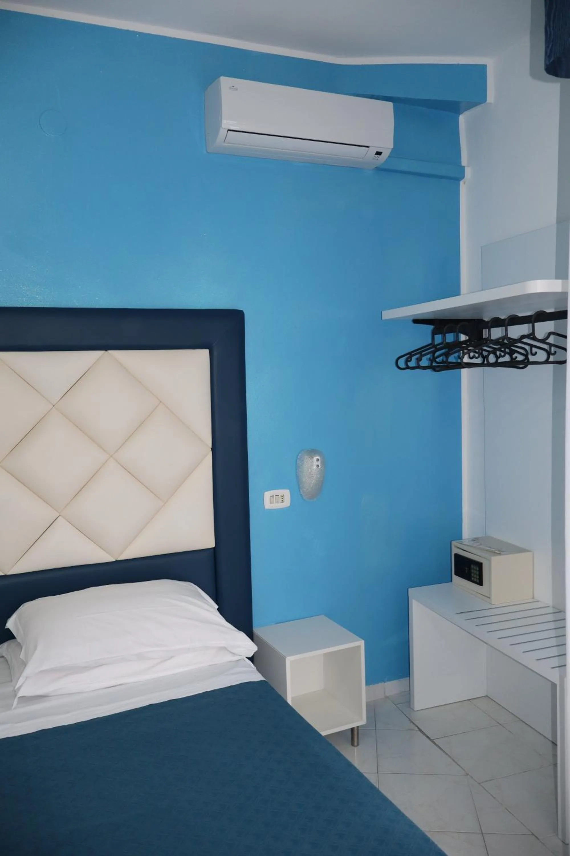 Bed in Hotel Albatros