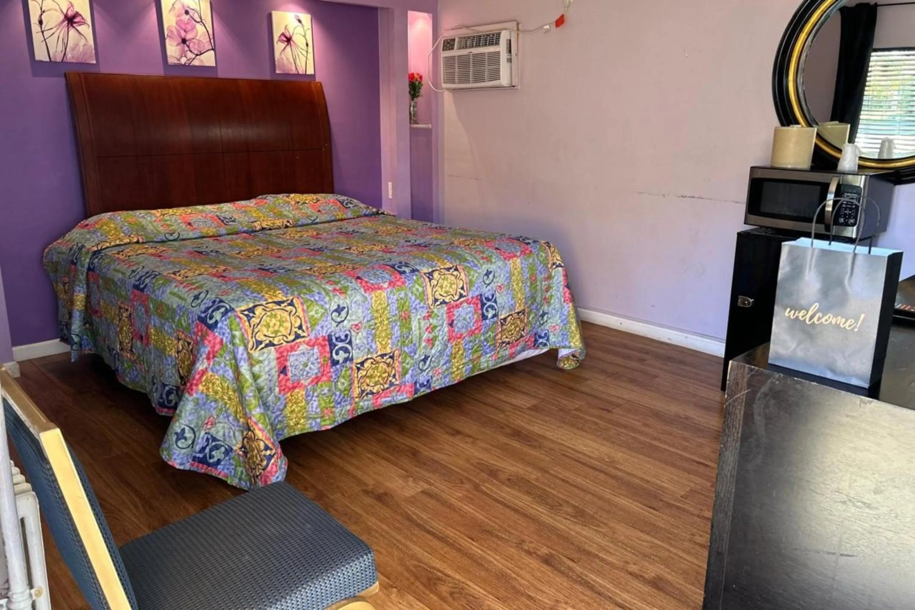 Bedroom, Bed in Des Plaines Motel By OYO O'Hare Airport Chicago