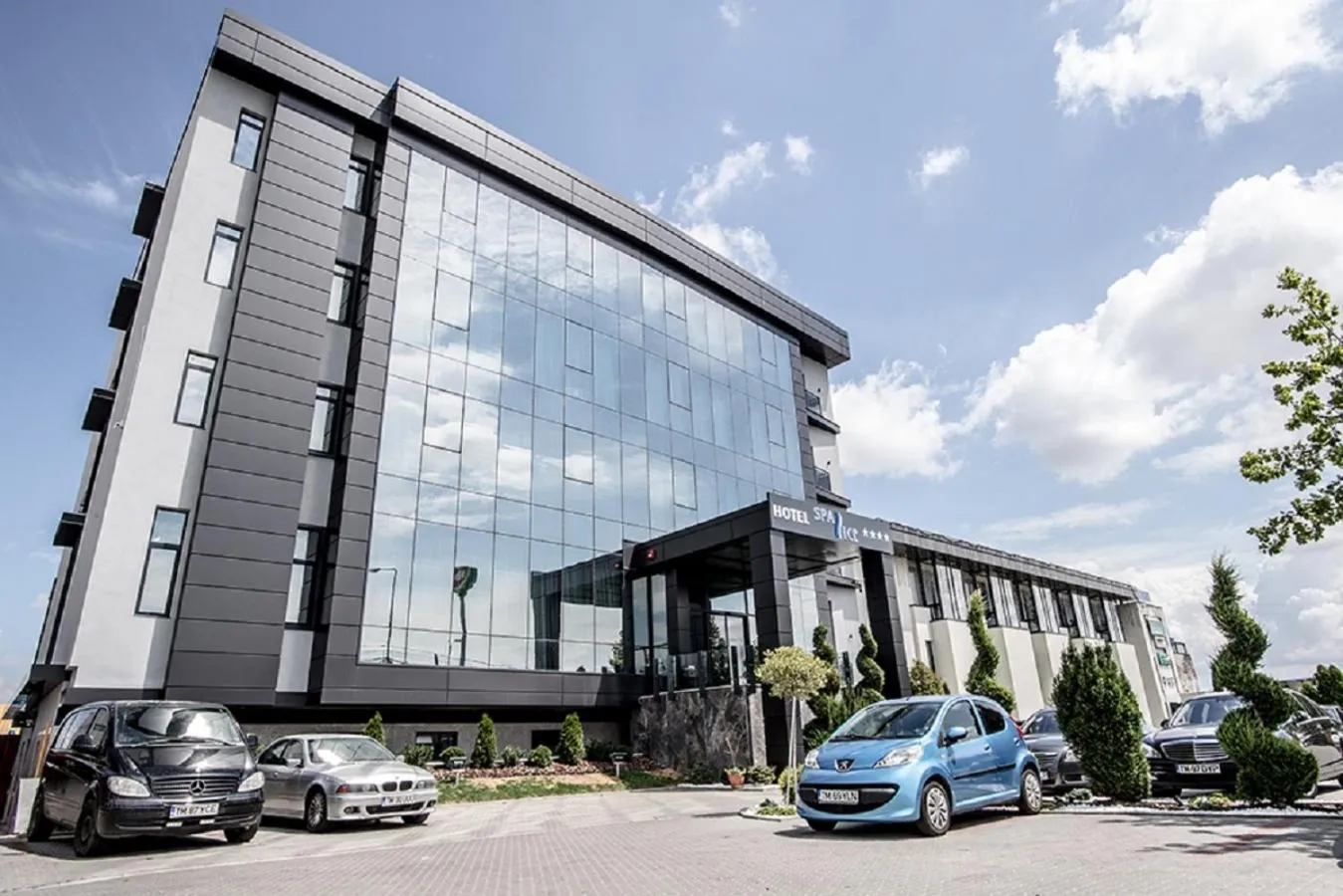 Facade/entrance in Hotel Spa Ice Resort