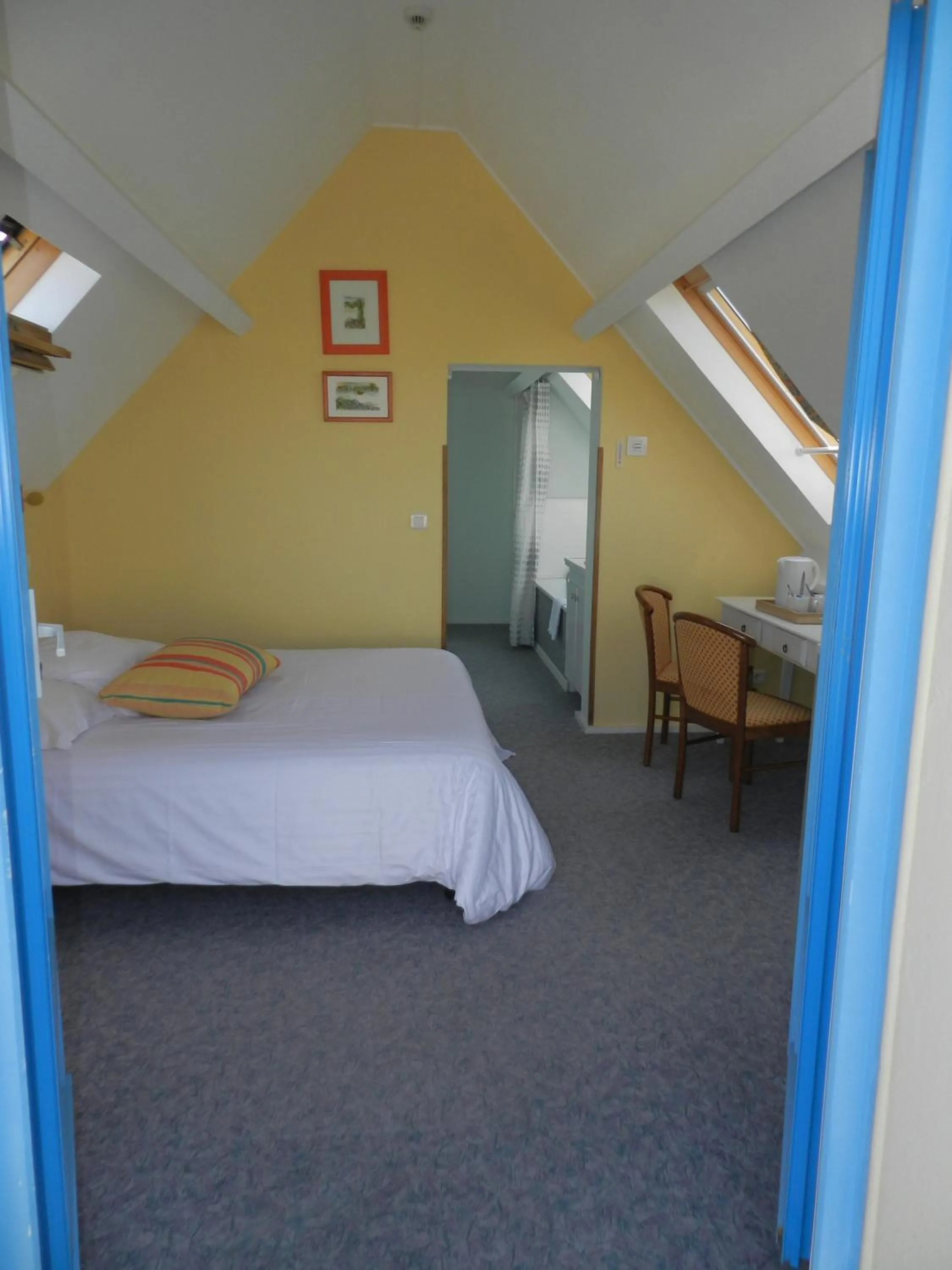 Double Room with Side Sea View in Hôtel Le Vivier WISSANT - Vue Mer - Côte d'Opale - Baie de Wissant - 2CAPS