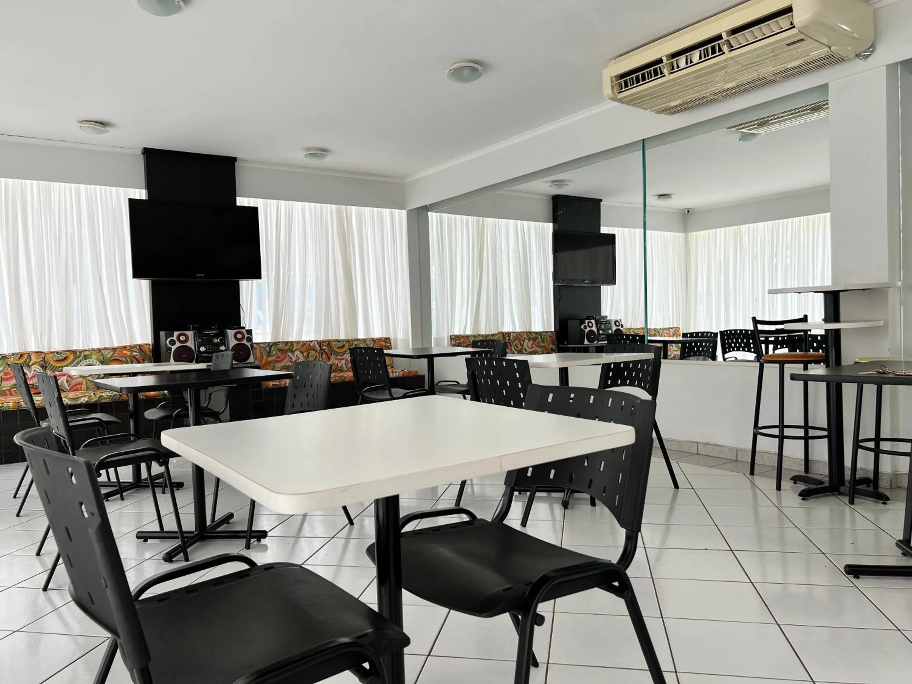 Banquet/Function facilities in Multiparque Hplus Long Stay