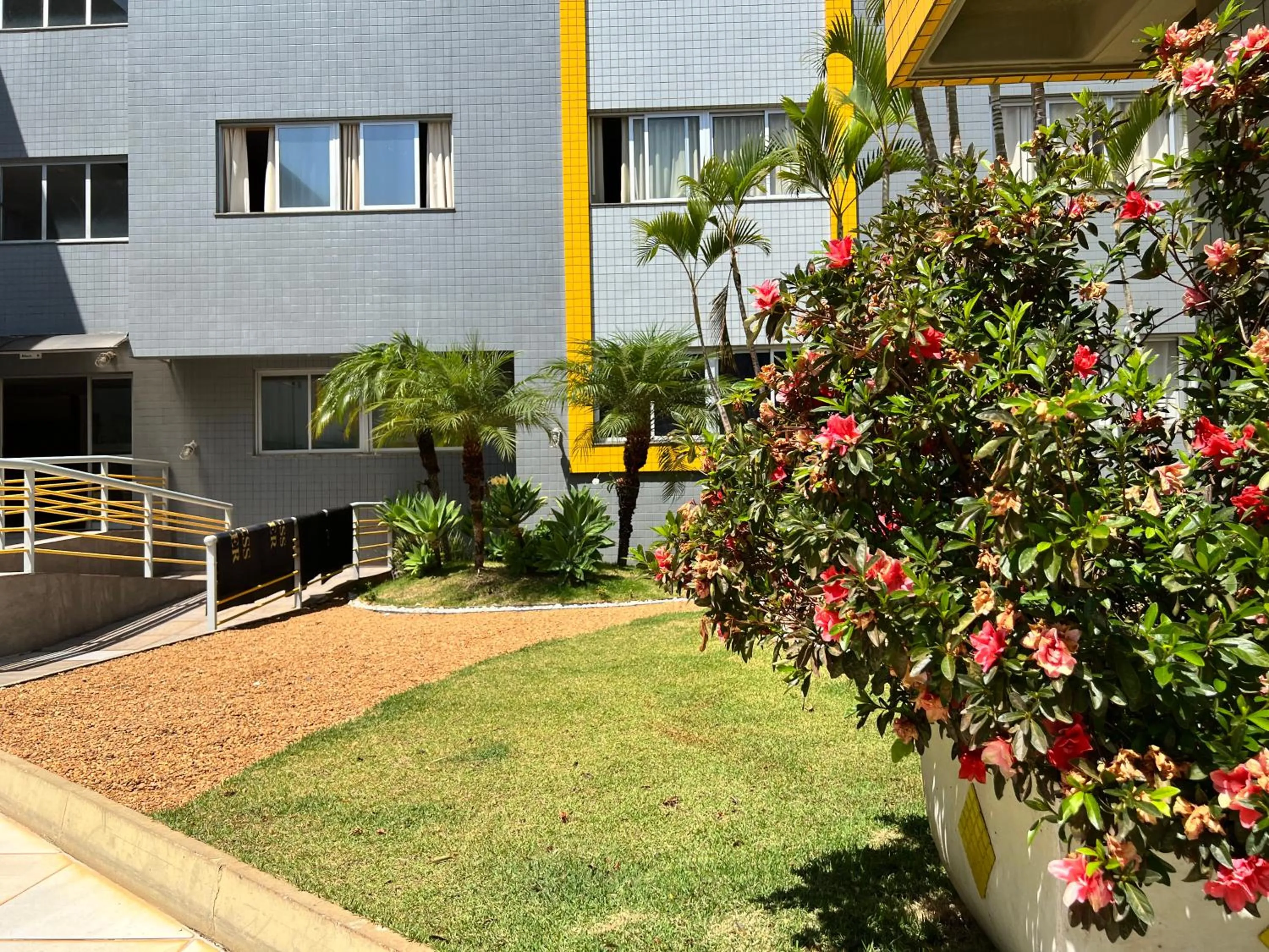 Multiparque Hplus Long Stay