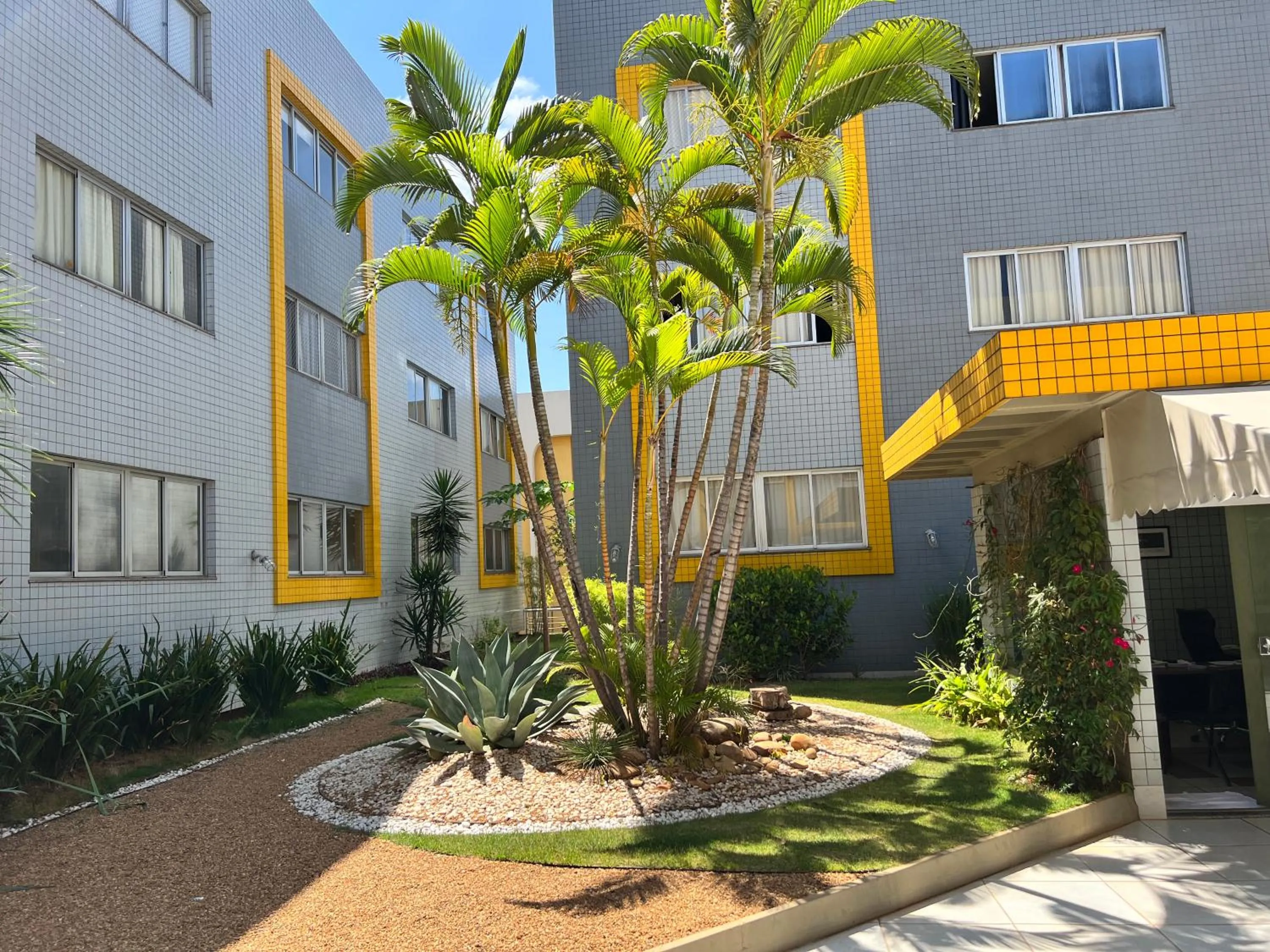 Property building in Multiparque Hplus Long Stay