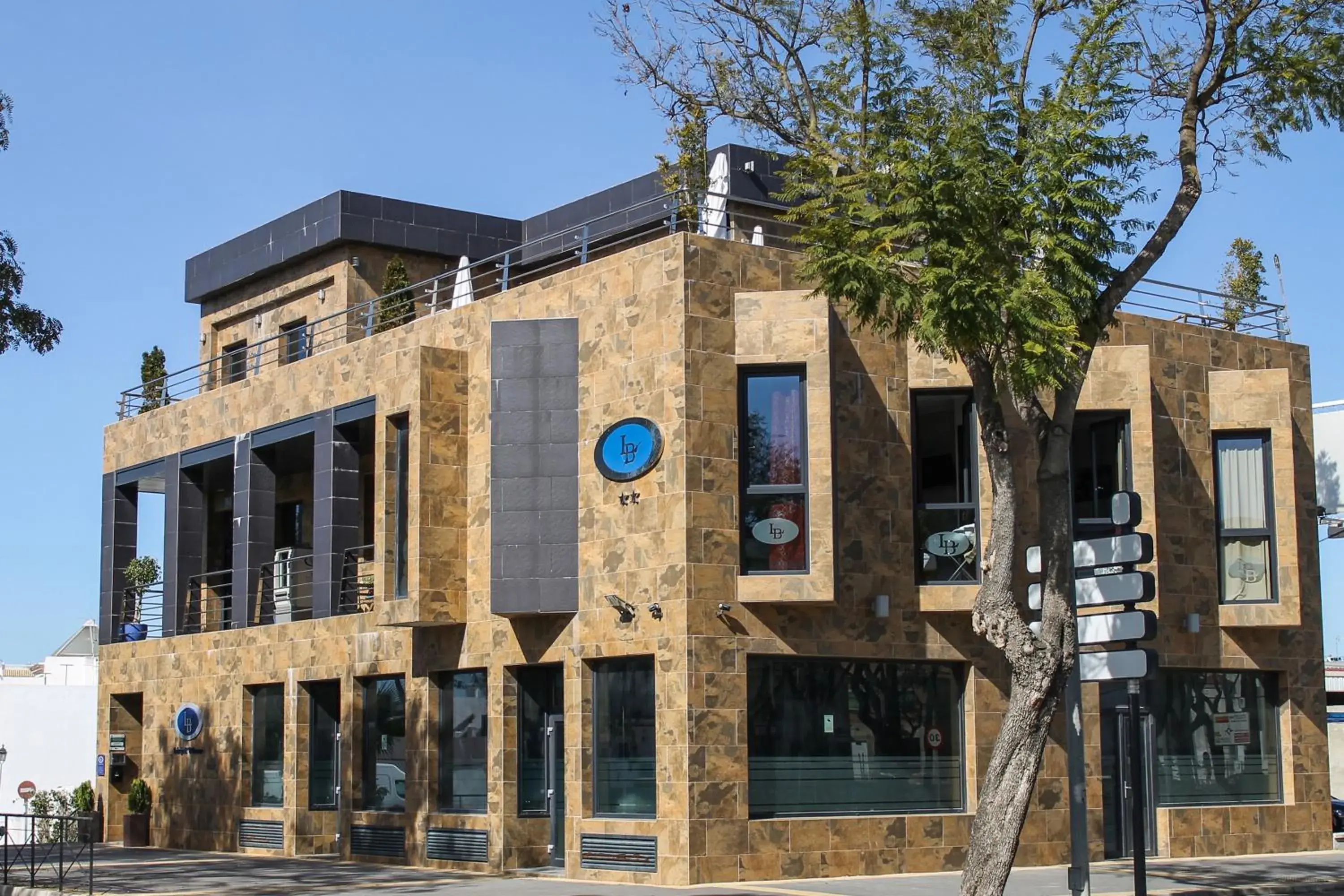 Property building in Hotel LB Lebrija by MA 22 Puntos Property building in Hotel LB Lebrija by MA 22 Puntos