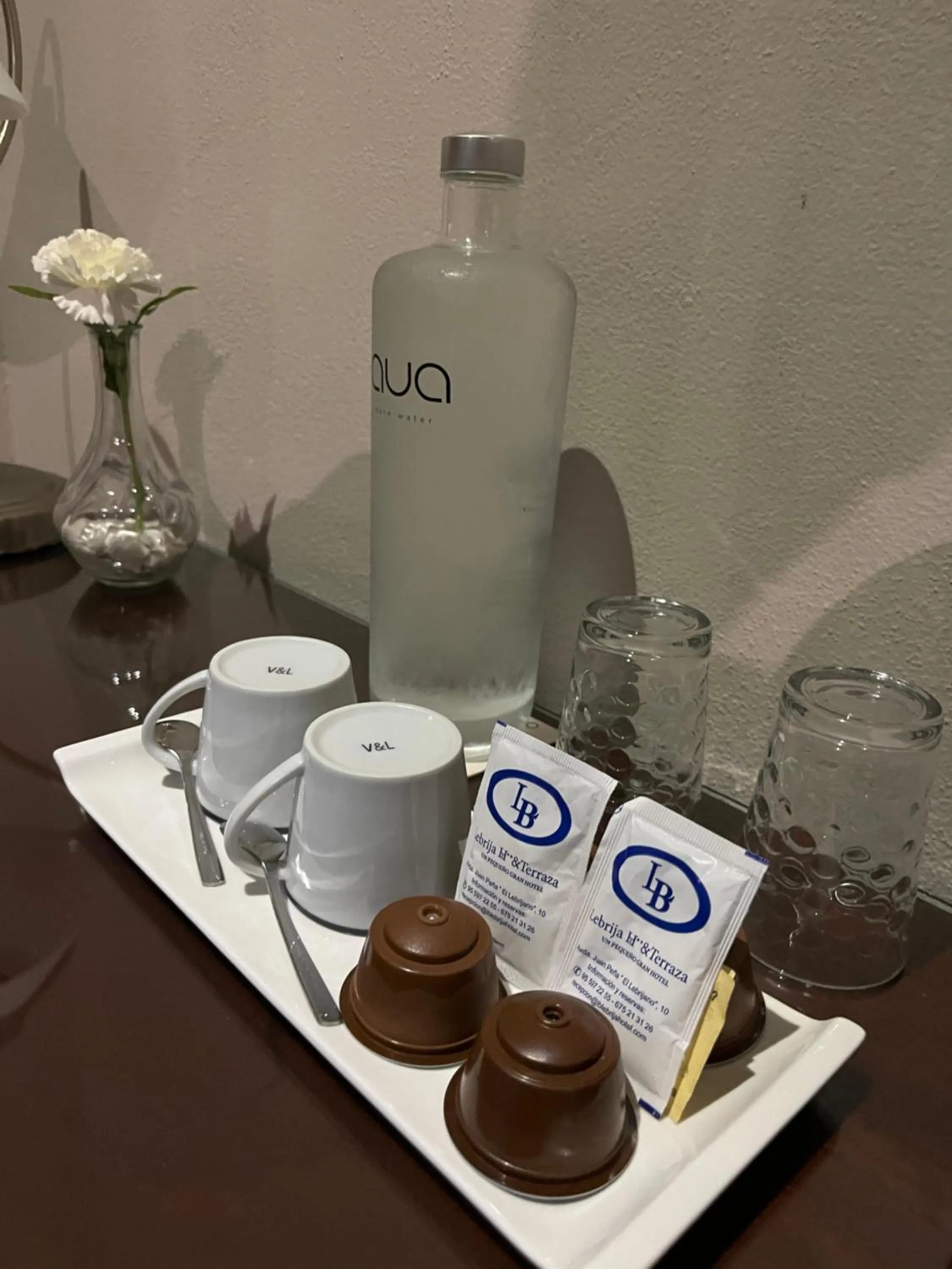 Coffee/tea facilities in Hotel LB Lebrija by MA 22 Puntos