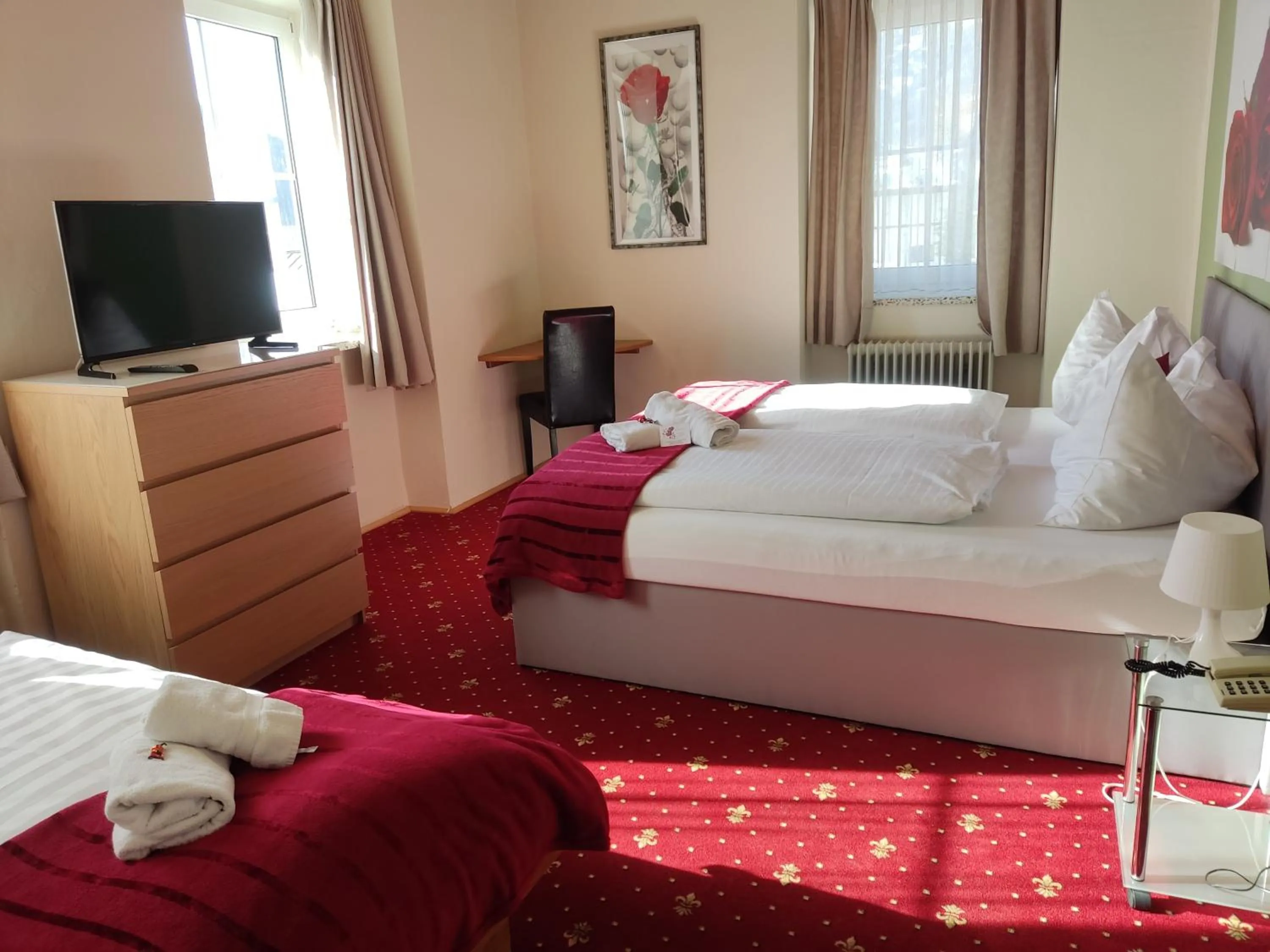 Photo of the whole room, Bed in Hotel Kirchenwirt