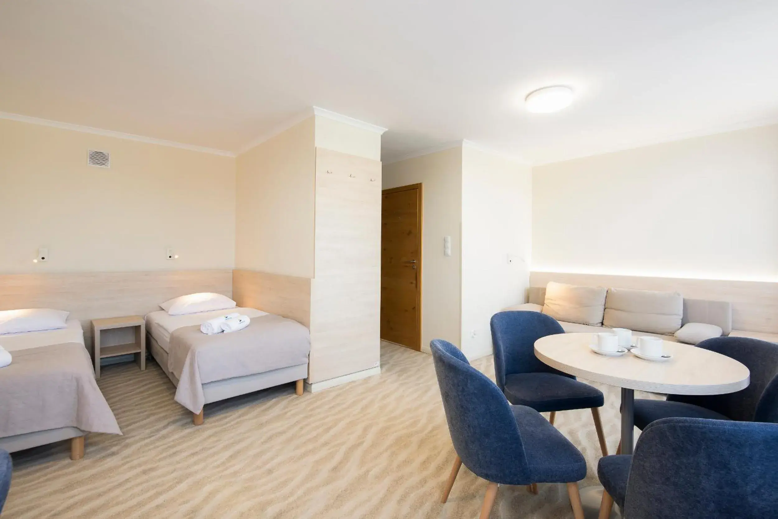 Photo of the whole room, Bed in Interferie Cechsztyn Photo of the whole room, Bed in Interferie Cechsztyn