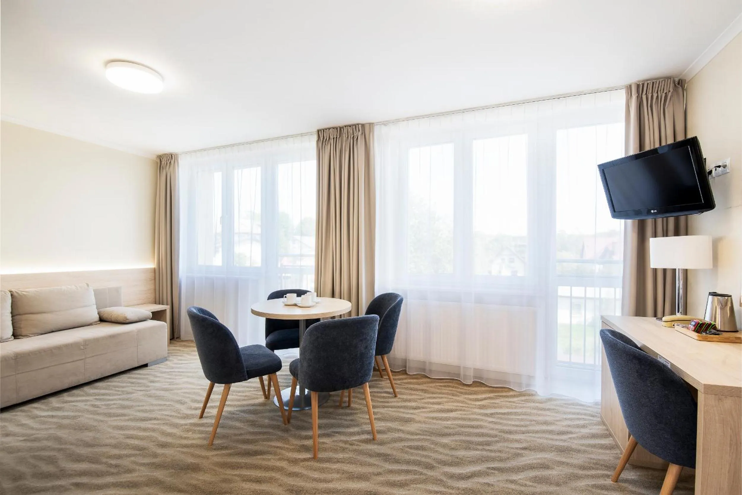 Photo of the whole room, Bed in Interferie Cechsztyn