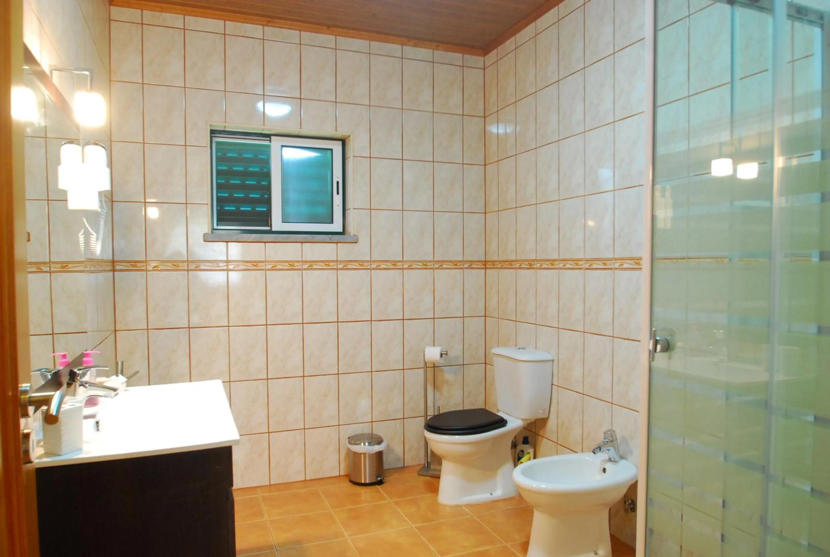 Bathroom in Alojamentos Flores Island