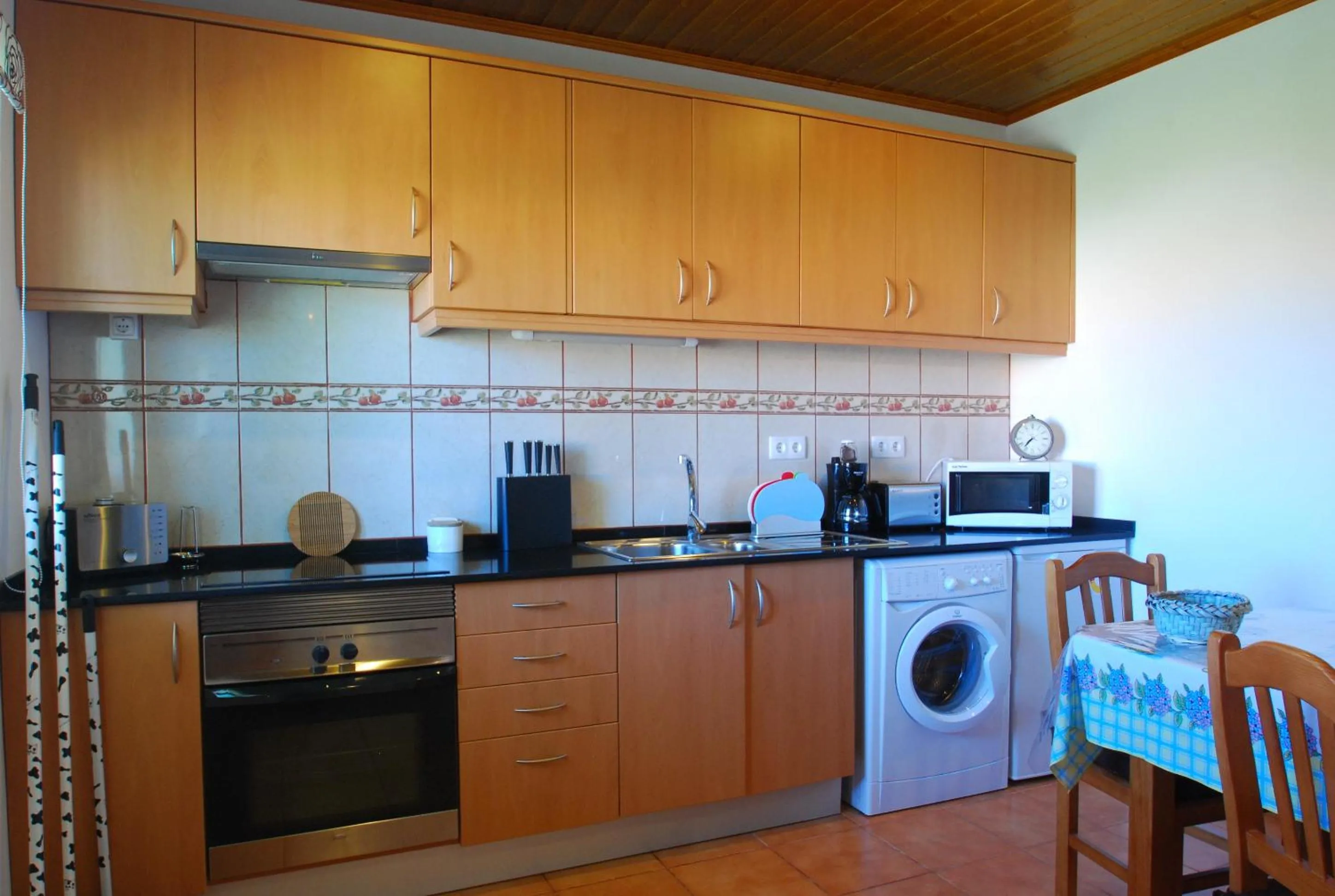 Kitchen or kitchenette in Alojamentos Flores Island